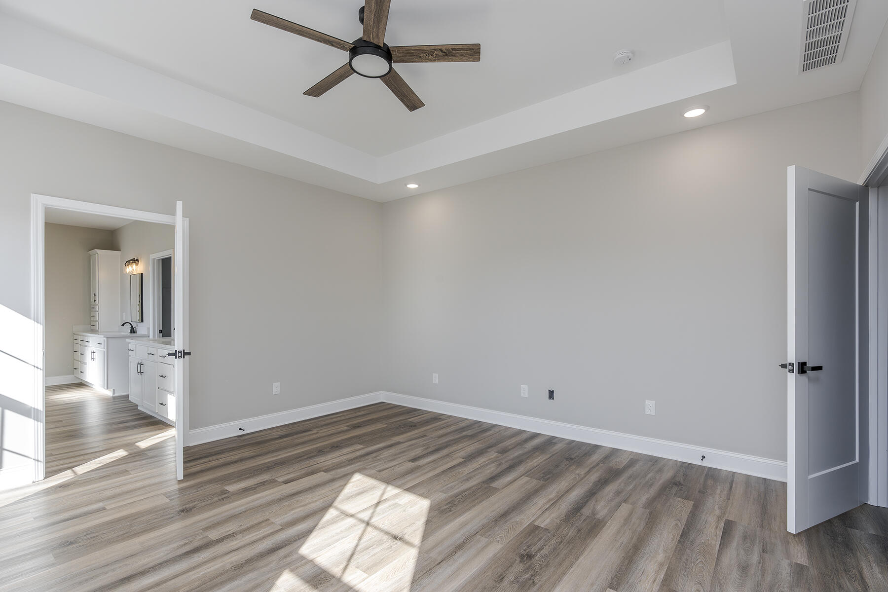 100 Zane Lane Property Photo 30