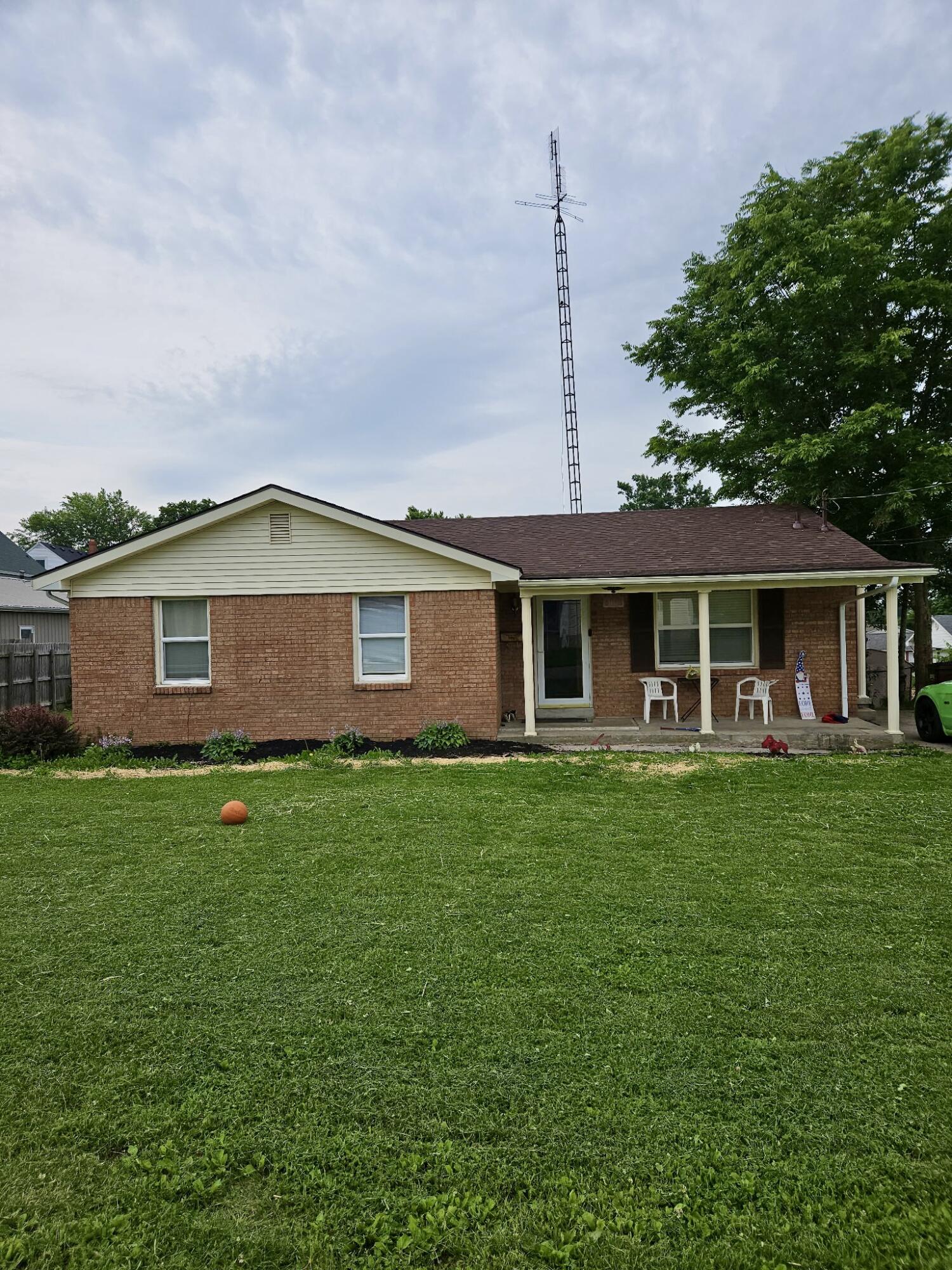 608 Claybrook Avenue Property Photo 1