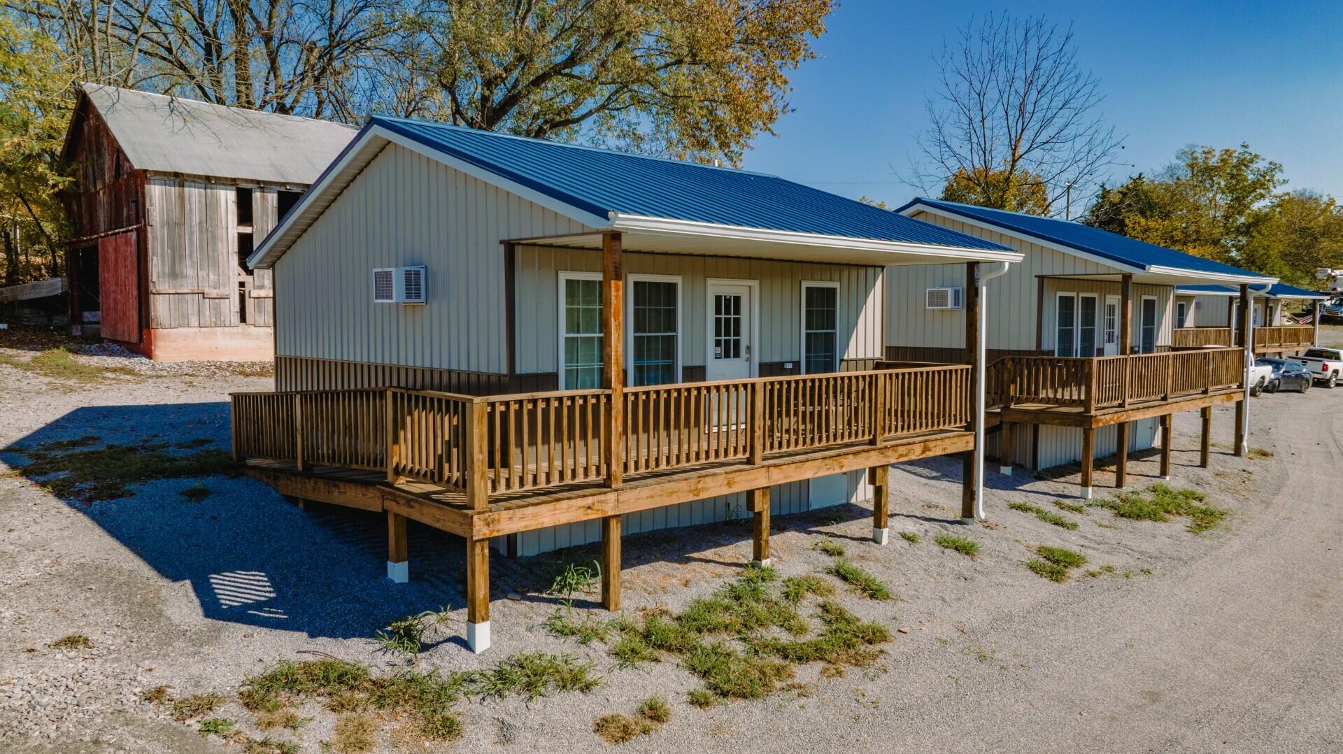 240 El Mcgowan Rd (cabin) Property Photo 1