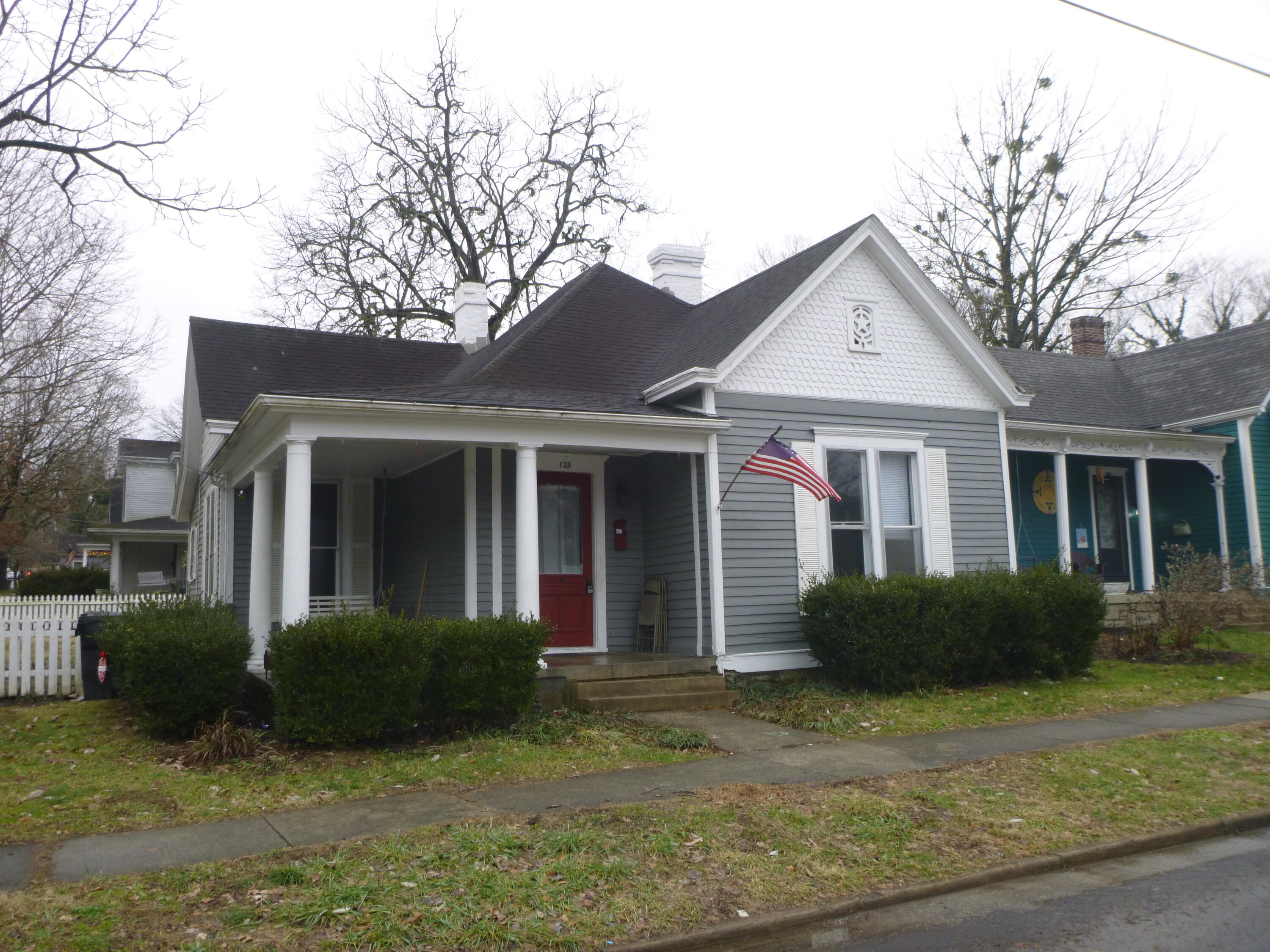 125 East Campbell Street Property Photo 1