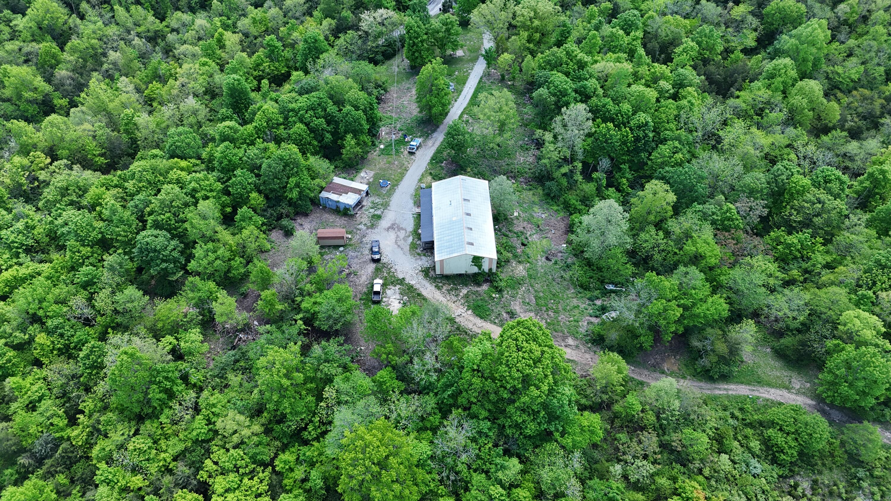 668 Short Road Property Photo 6
