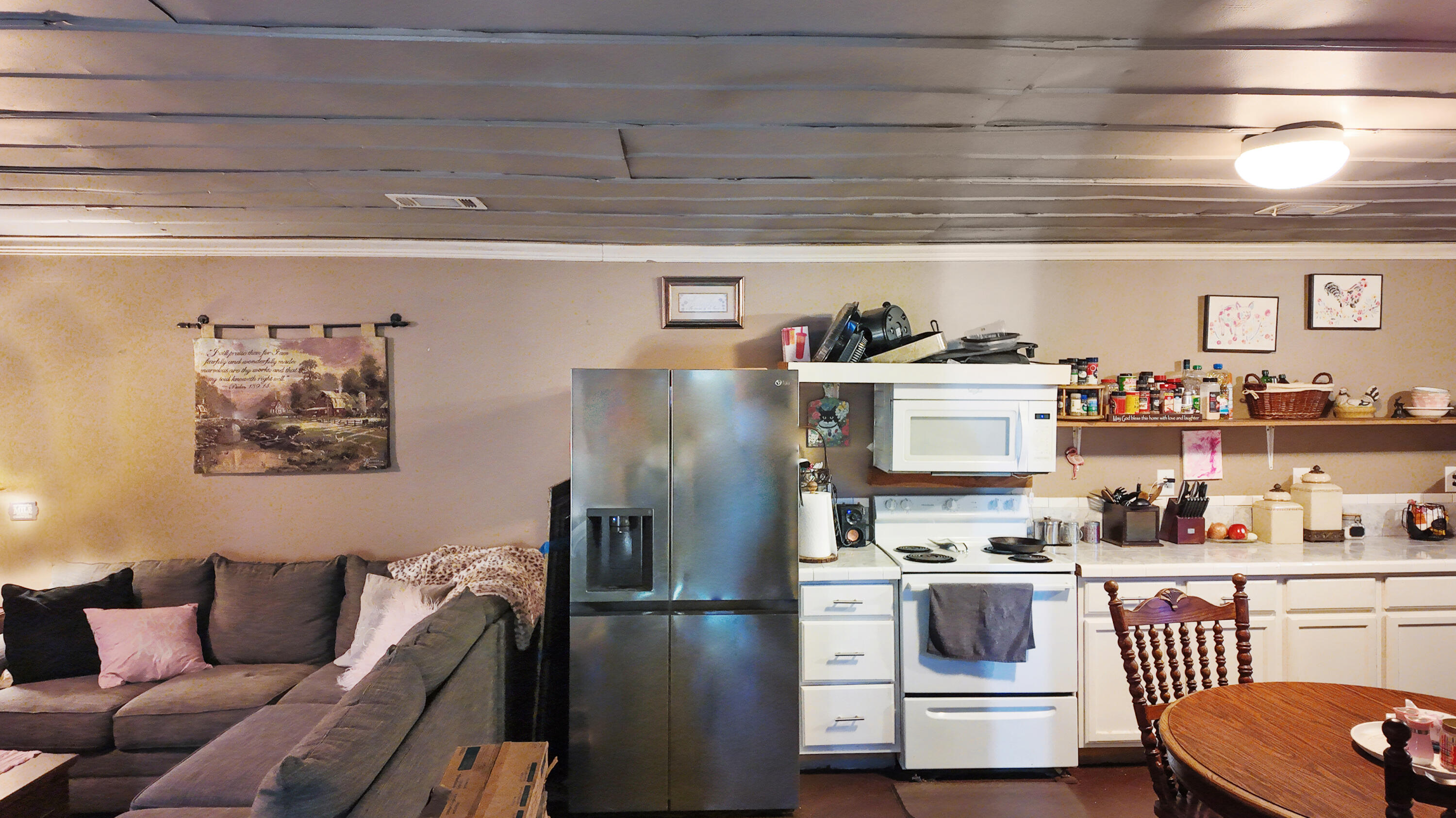 668 Short Road Property Photo 17