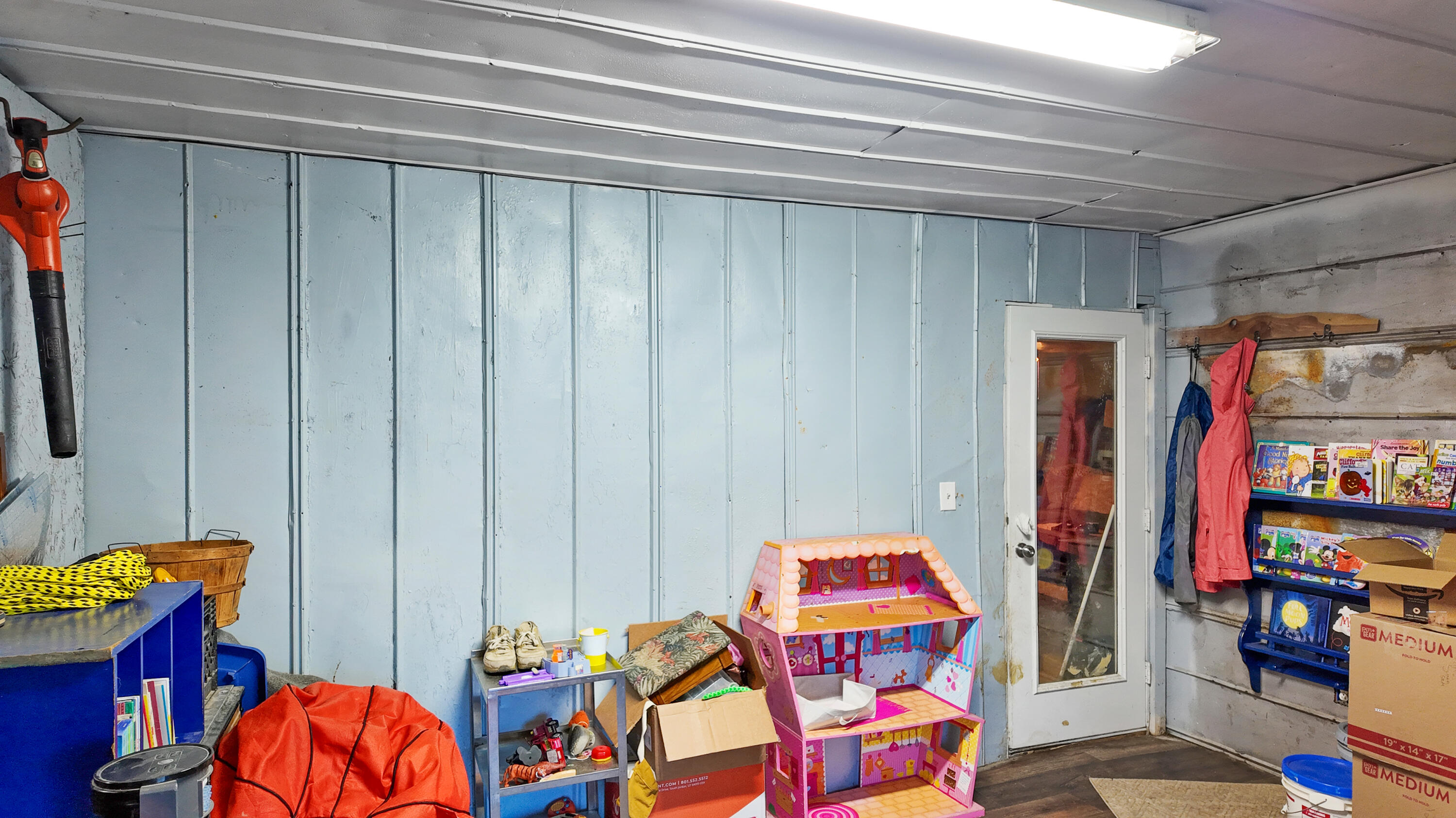 668 Short Road Property Photo 31