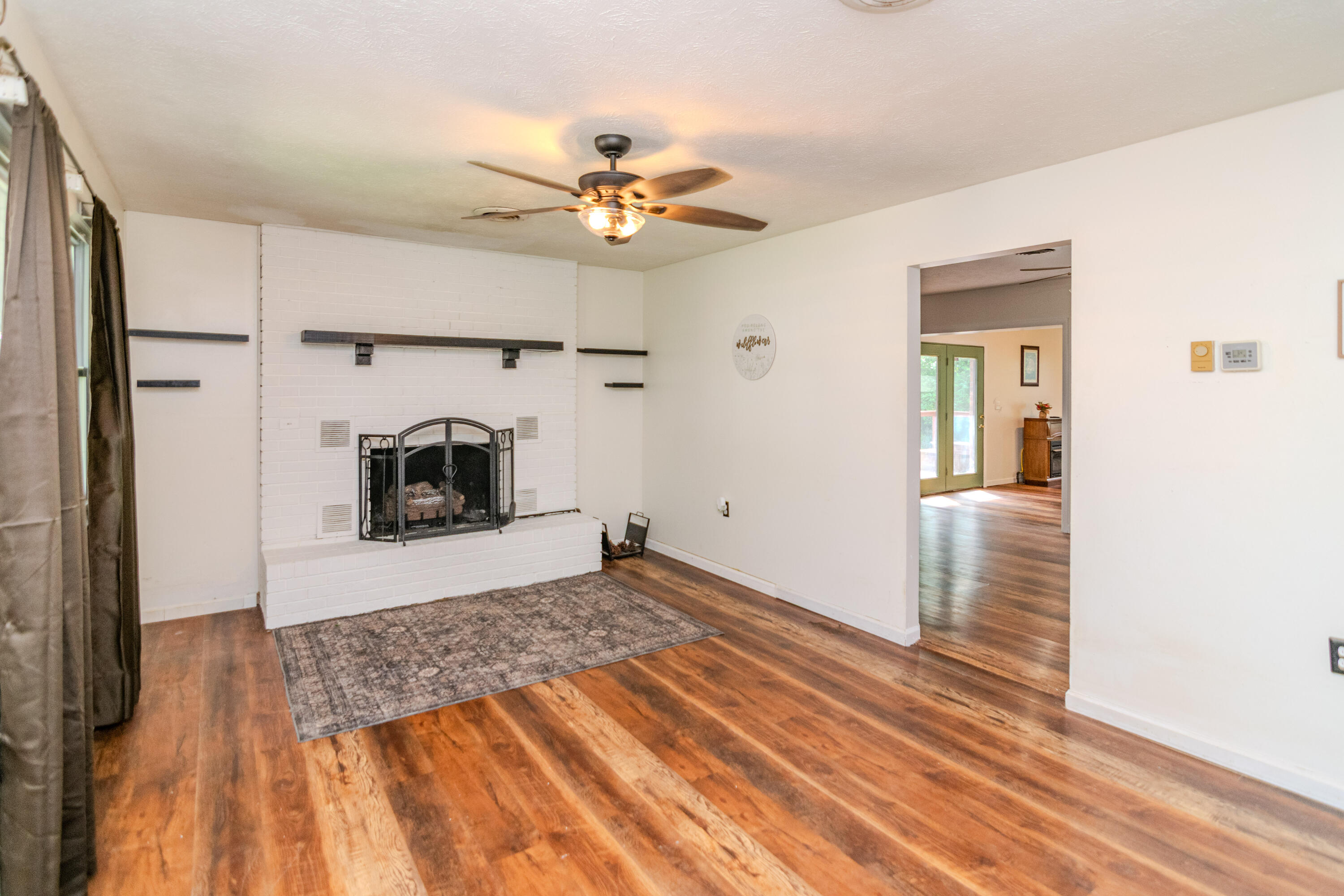 1102 Iroquois Drive Property Photo 1