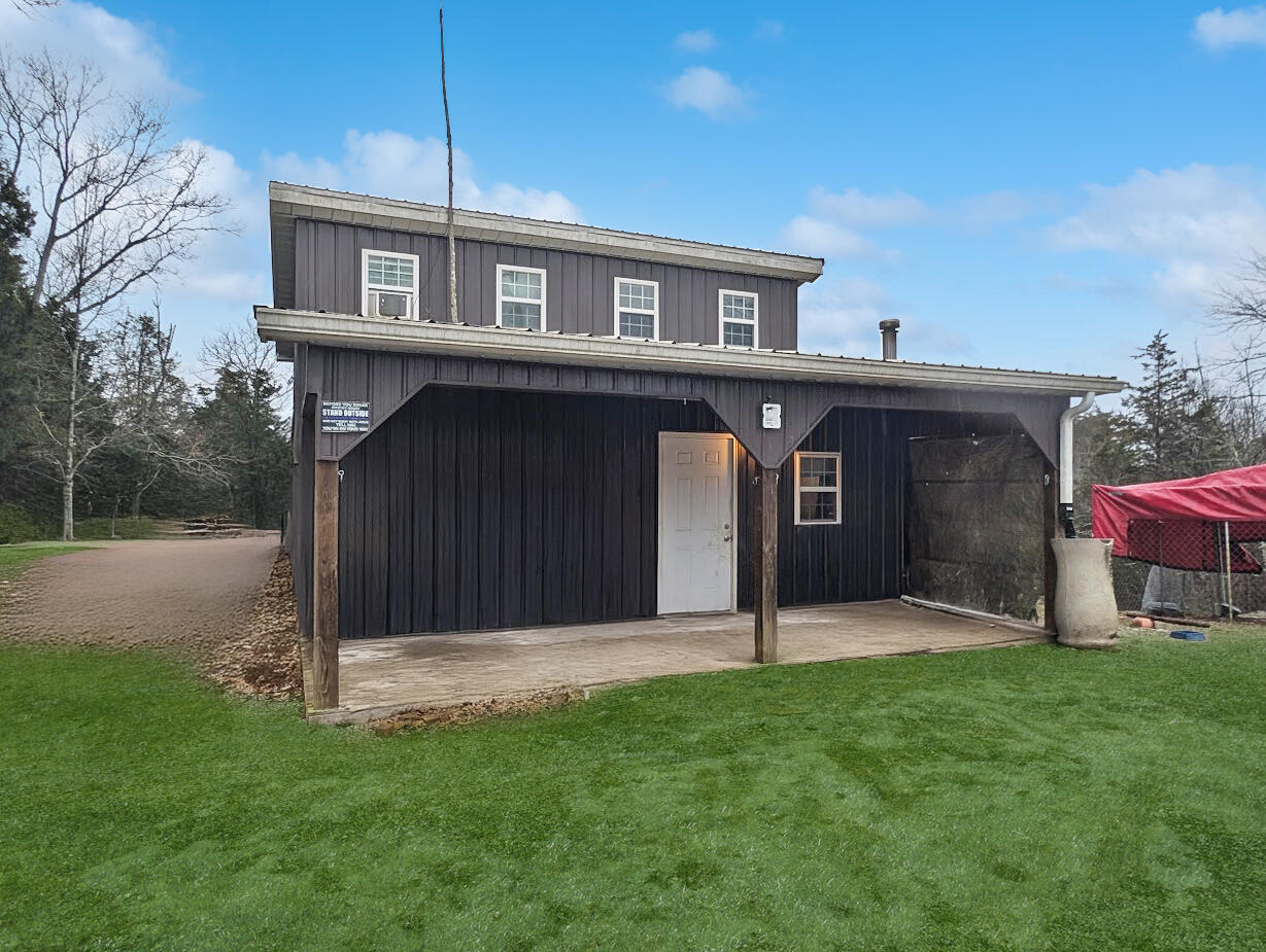 1325 Hoop Hole Road Property Photo 1