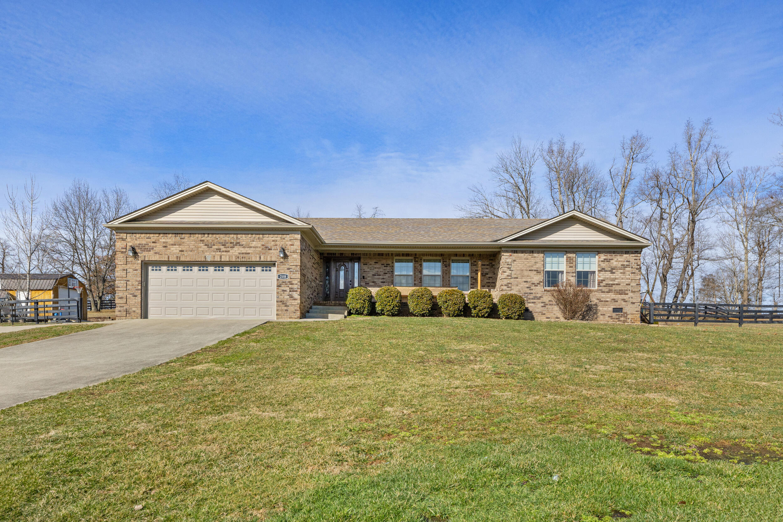 208 Waco Heights Drive Property Photo 1