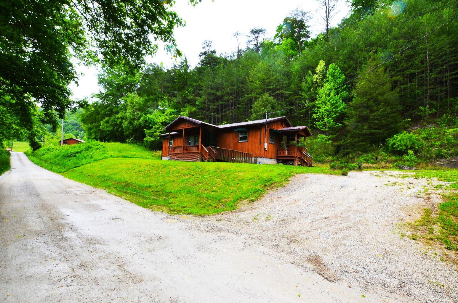 4662 Canoe Property Photo 9