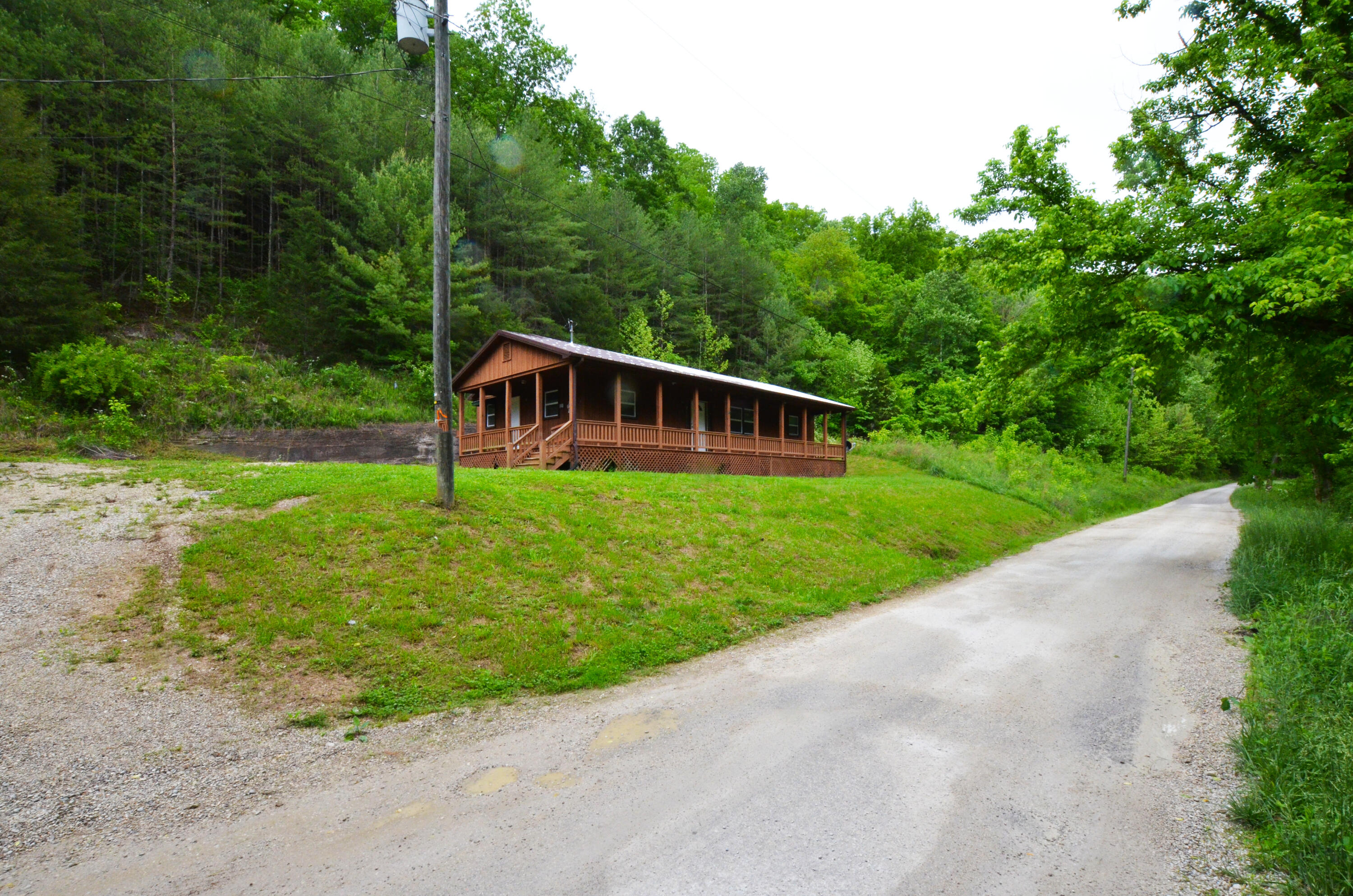 4662 Canoe Property Photo 12