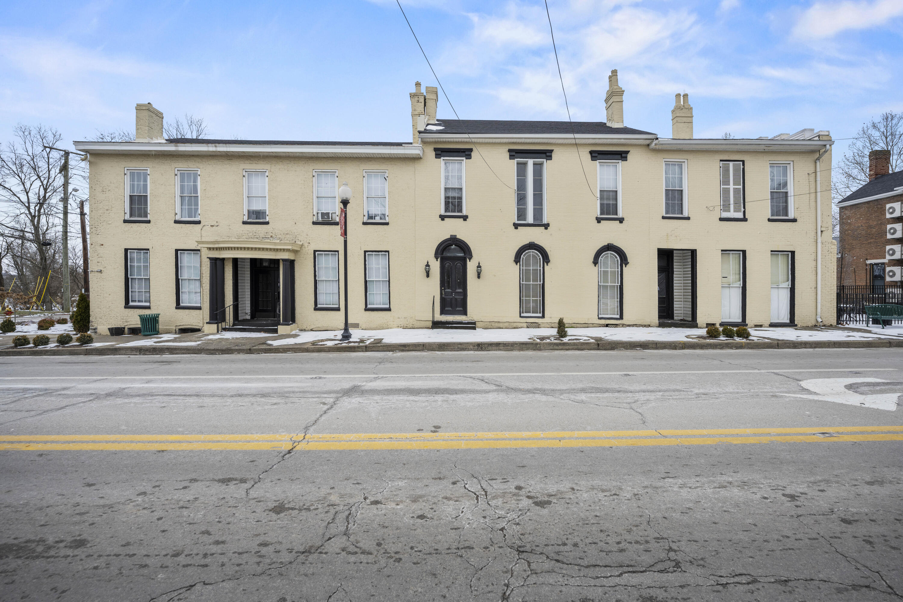 217 South Main Street Property Photo 1