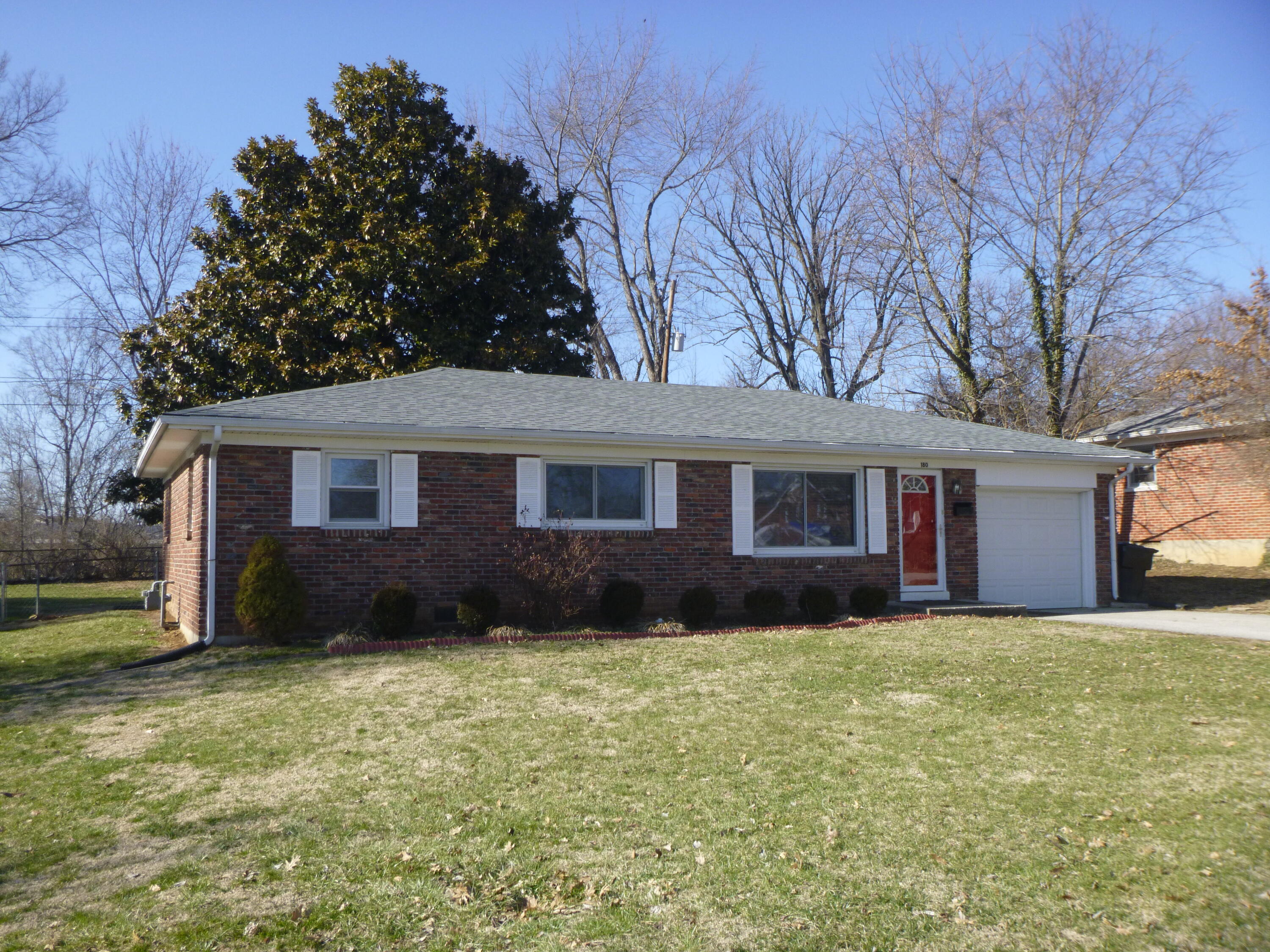 180 Pinehurst Drive Property Photo 1