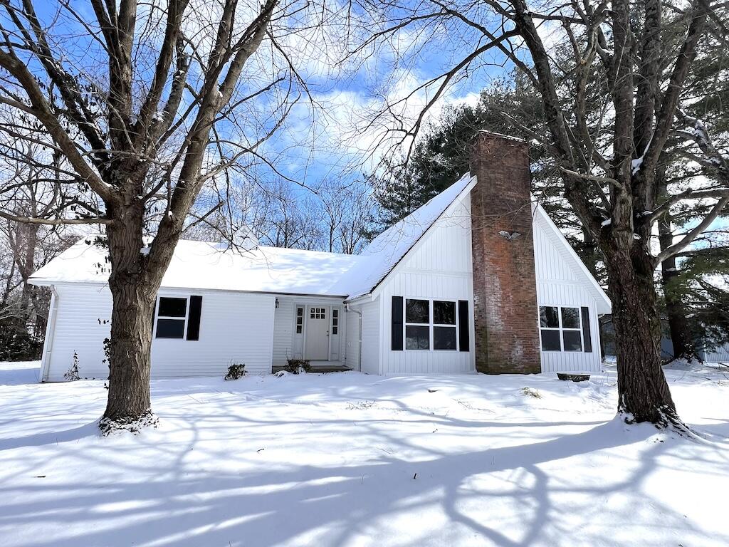 132 Robertson Street Property Photo 1