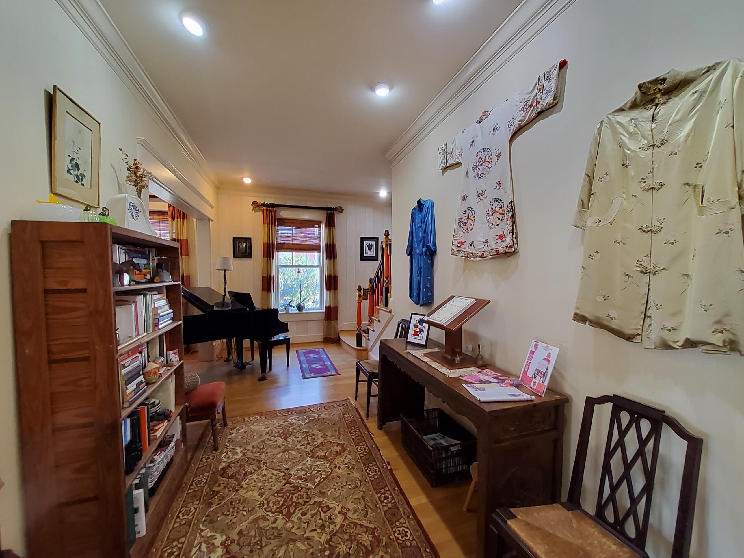 102 E Lexington Avenue Property Photo 27