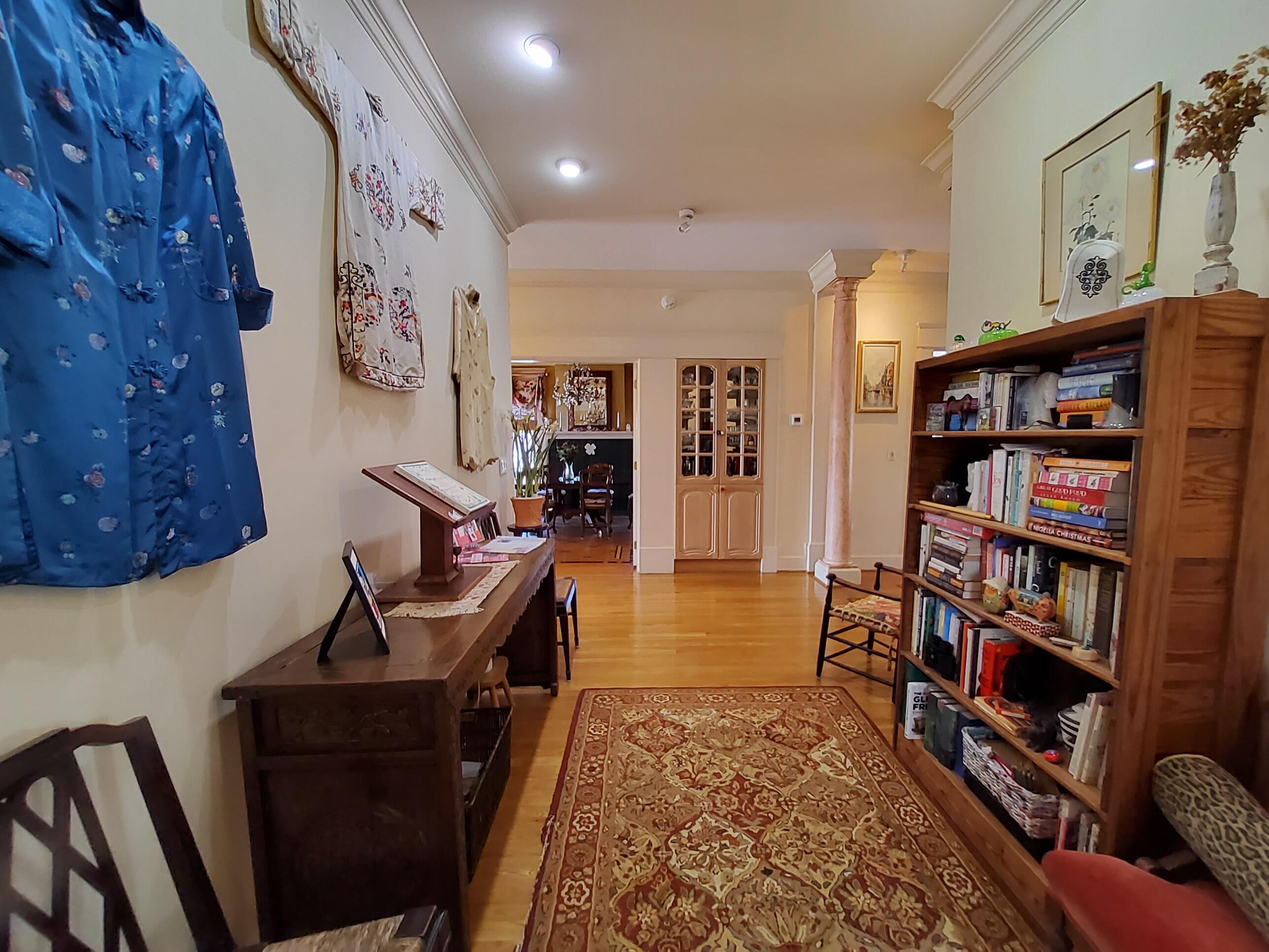 102 E Lexington Avenue Property Photo 28