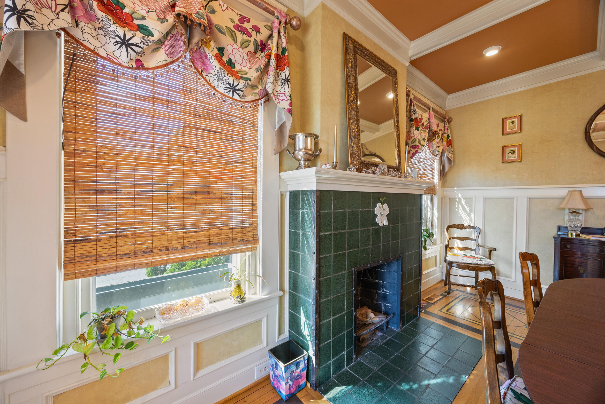 102 E Lexington Avenue Property Photo 37