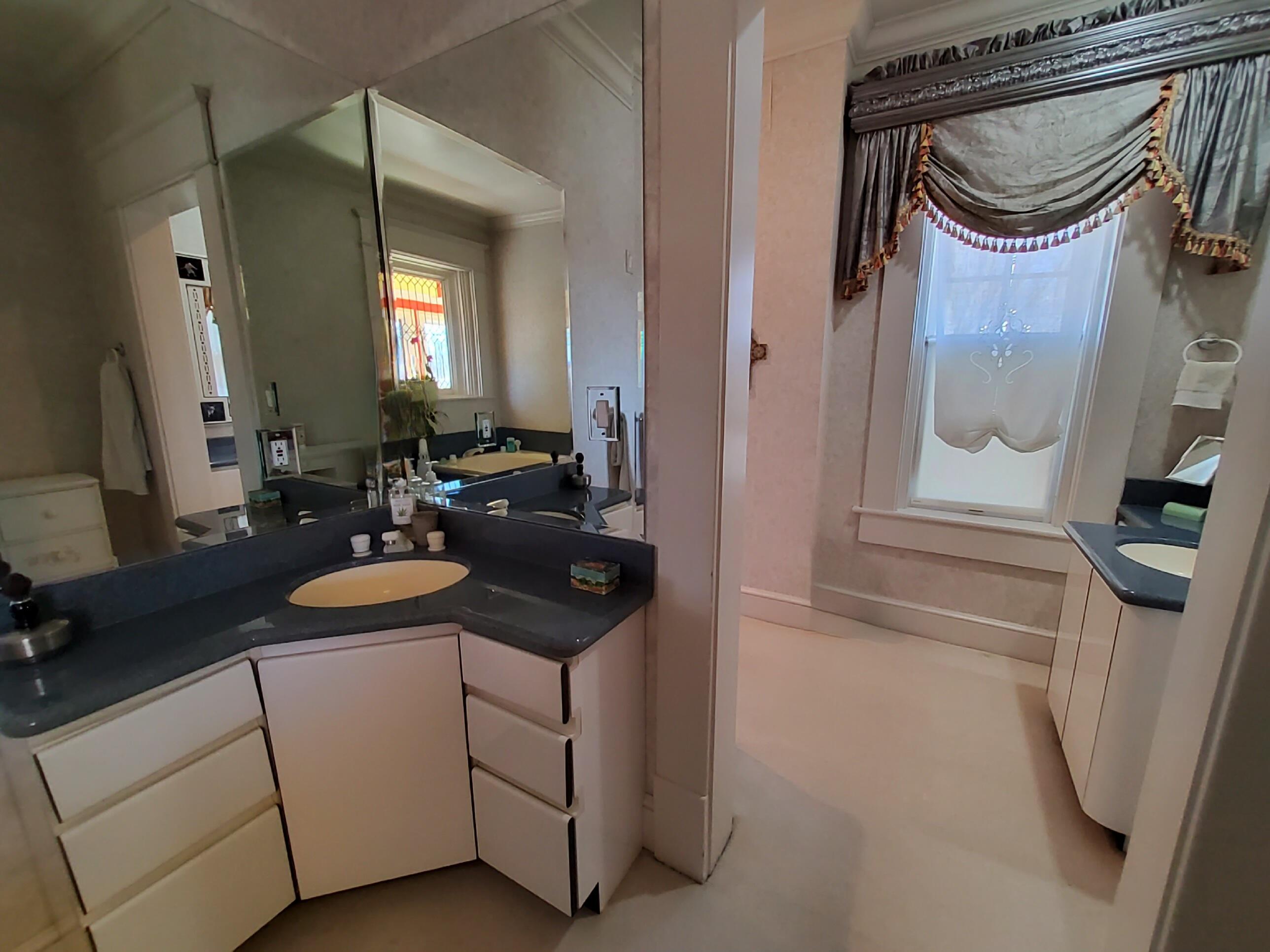 102 E Lexington Avenue Property Photo 91