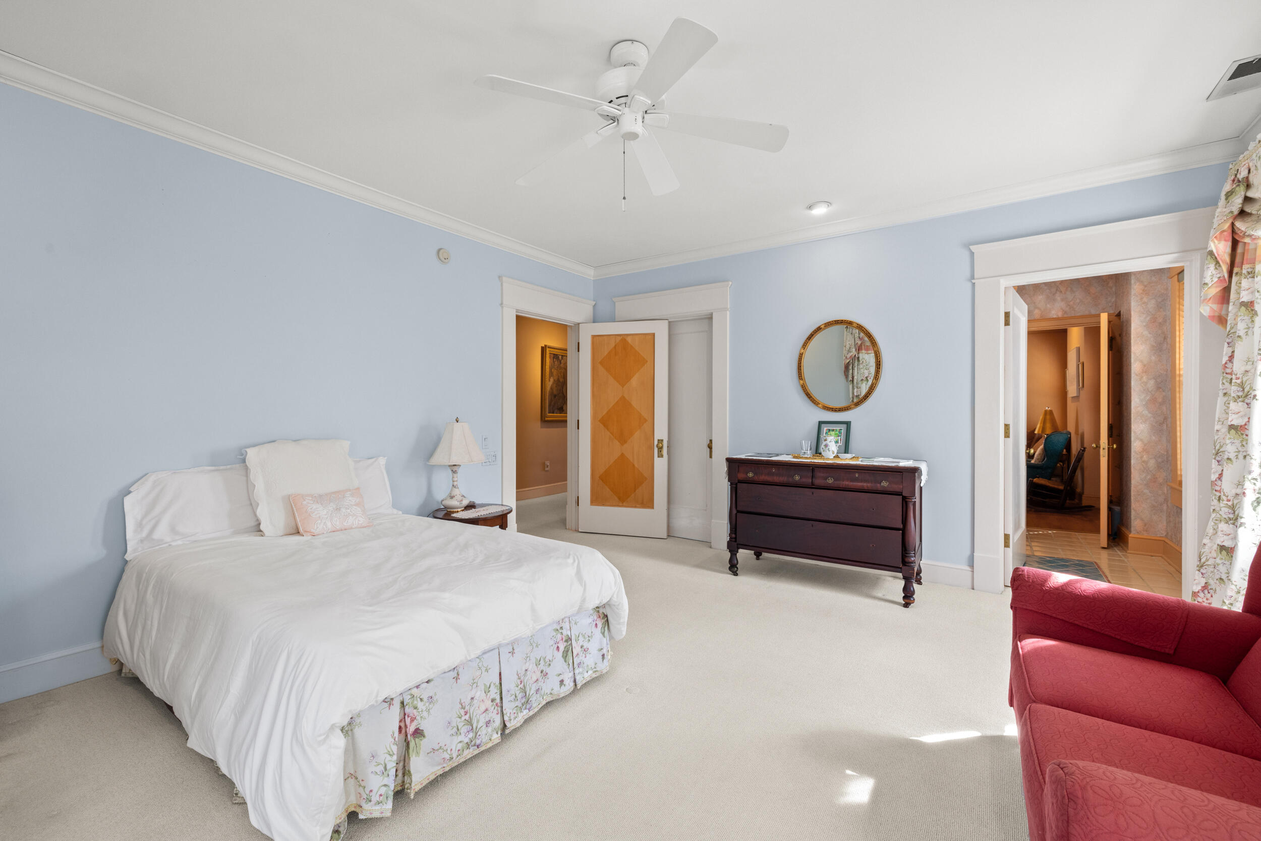102 E Lexington Avenue Property Photo 98