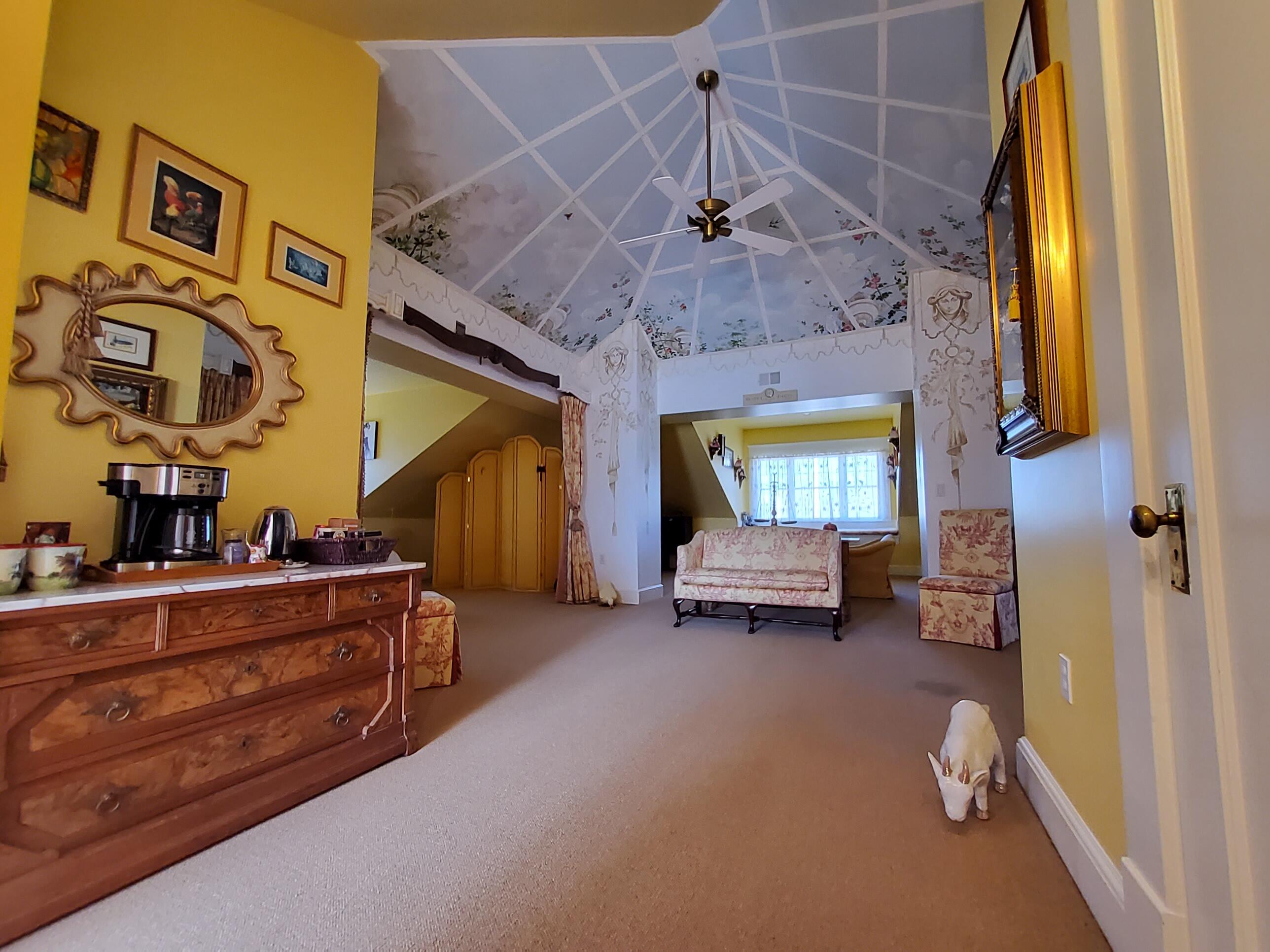 102 E Lexington Avenue Property Photo 103