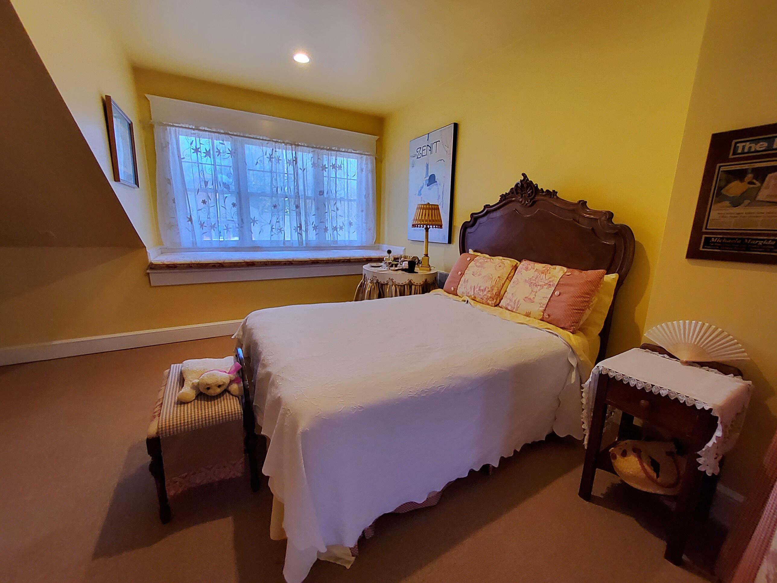 102 E Lexington Avenue Property Photo 111