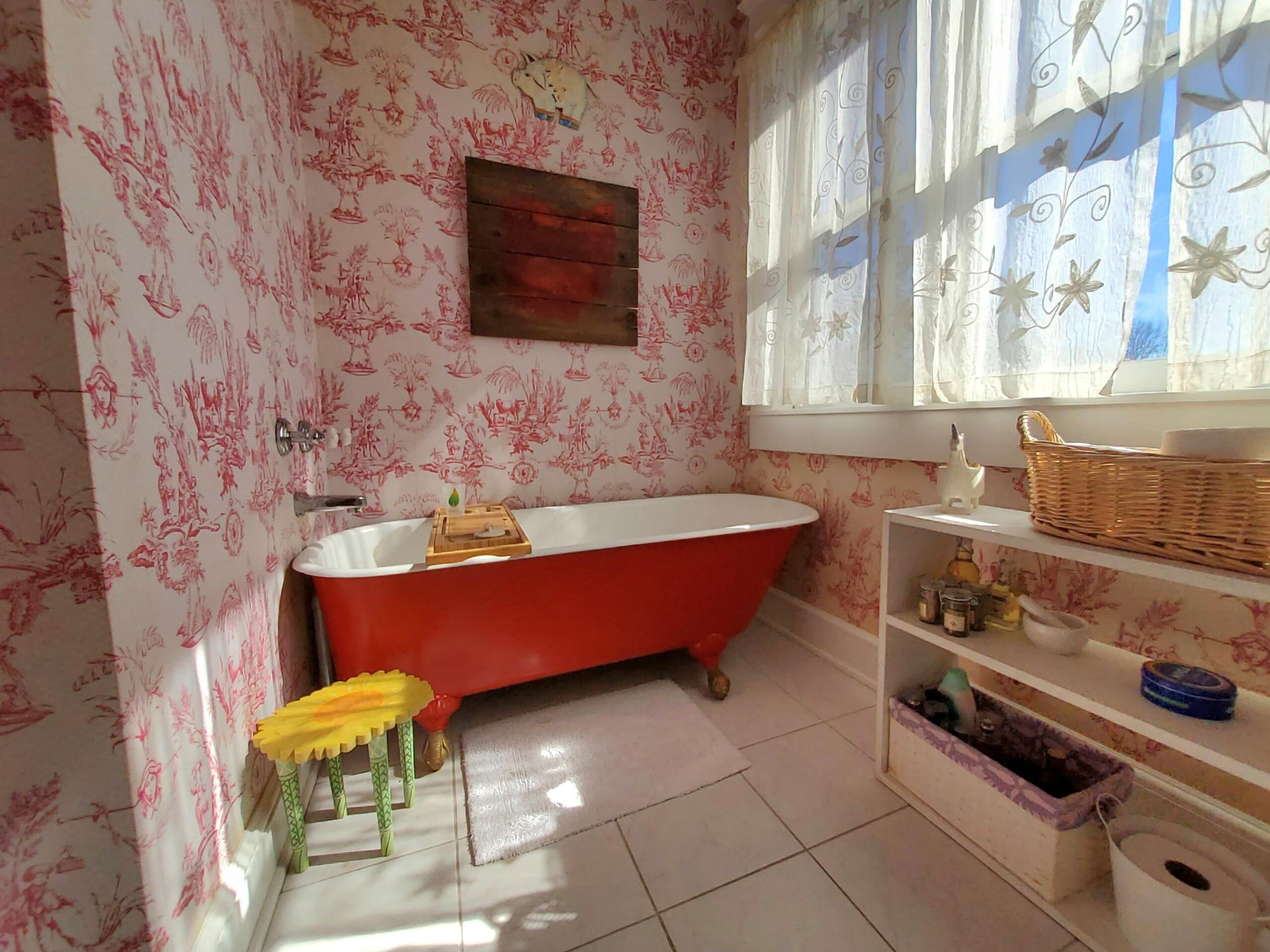102 E Lexington Avenue Property Photo 119