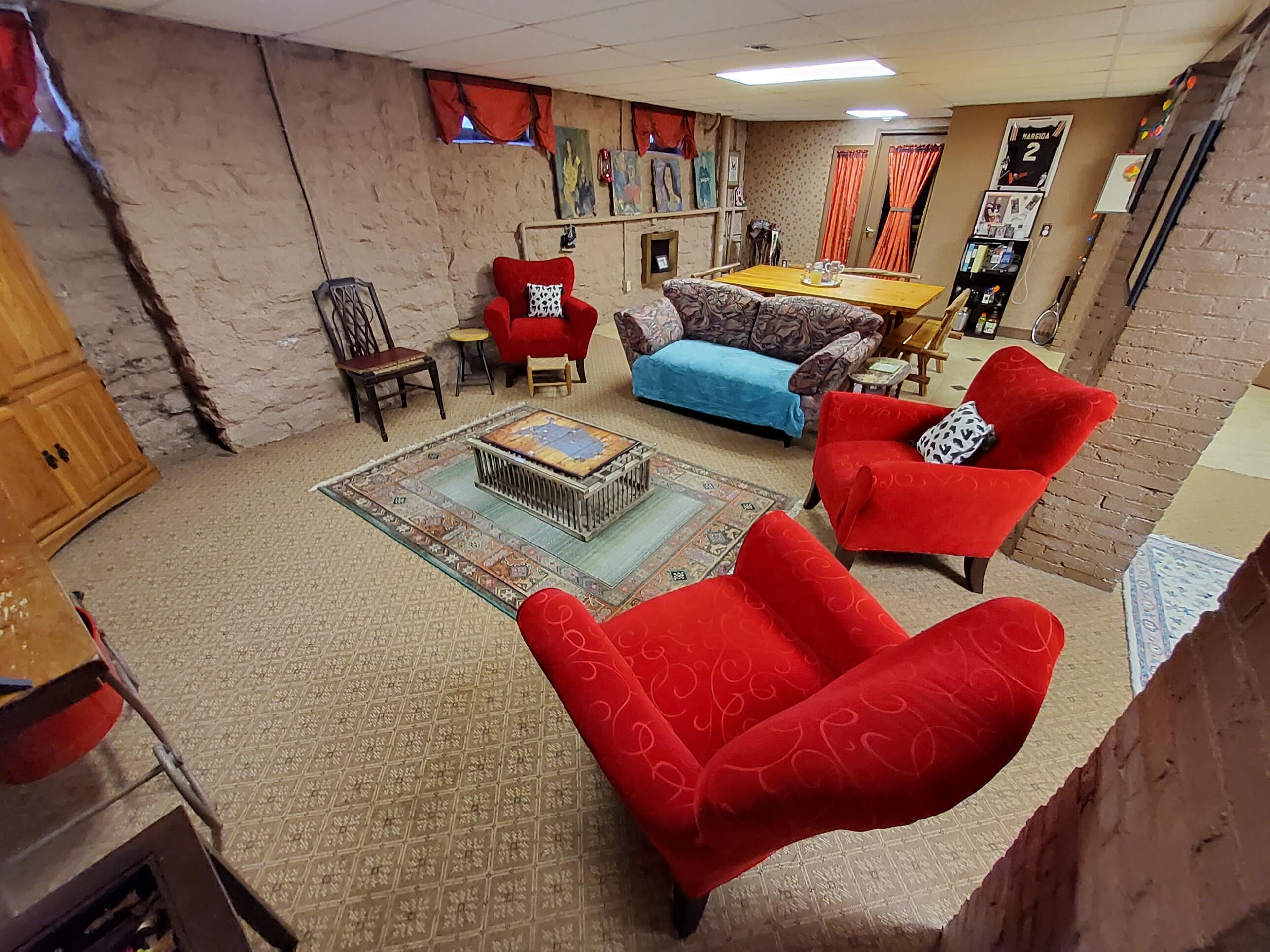 102 E Lexington Avenue Property Photo 125