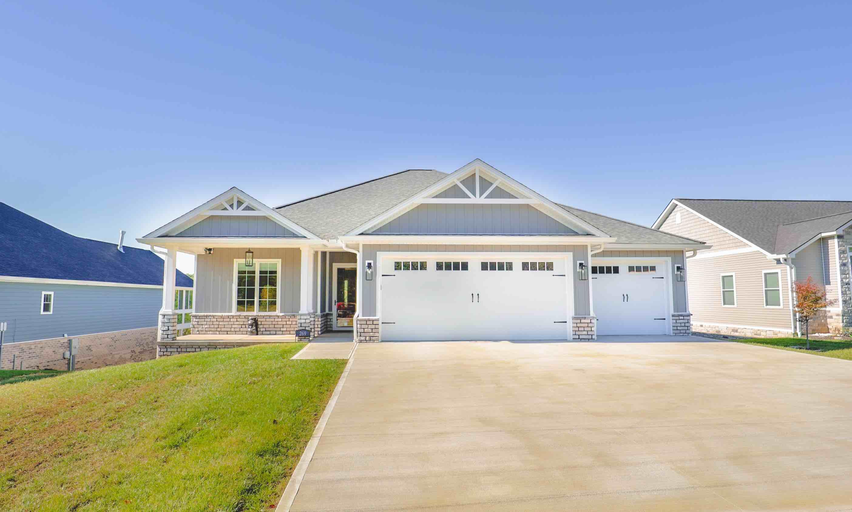 269 W Canterbury Property Photo 19