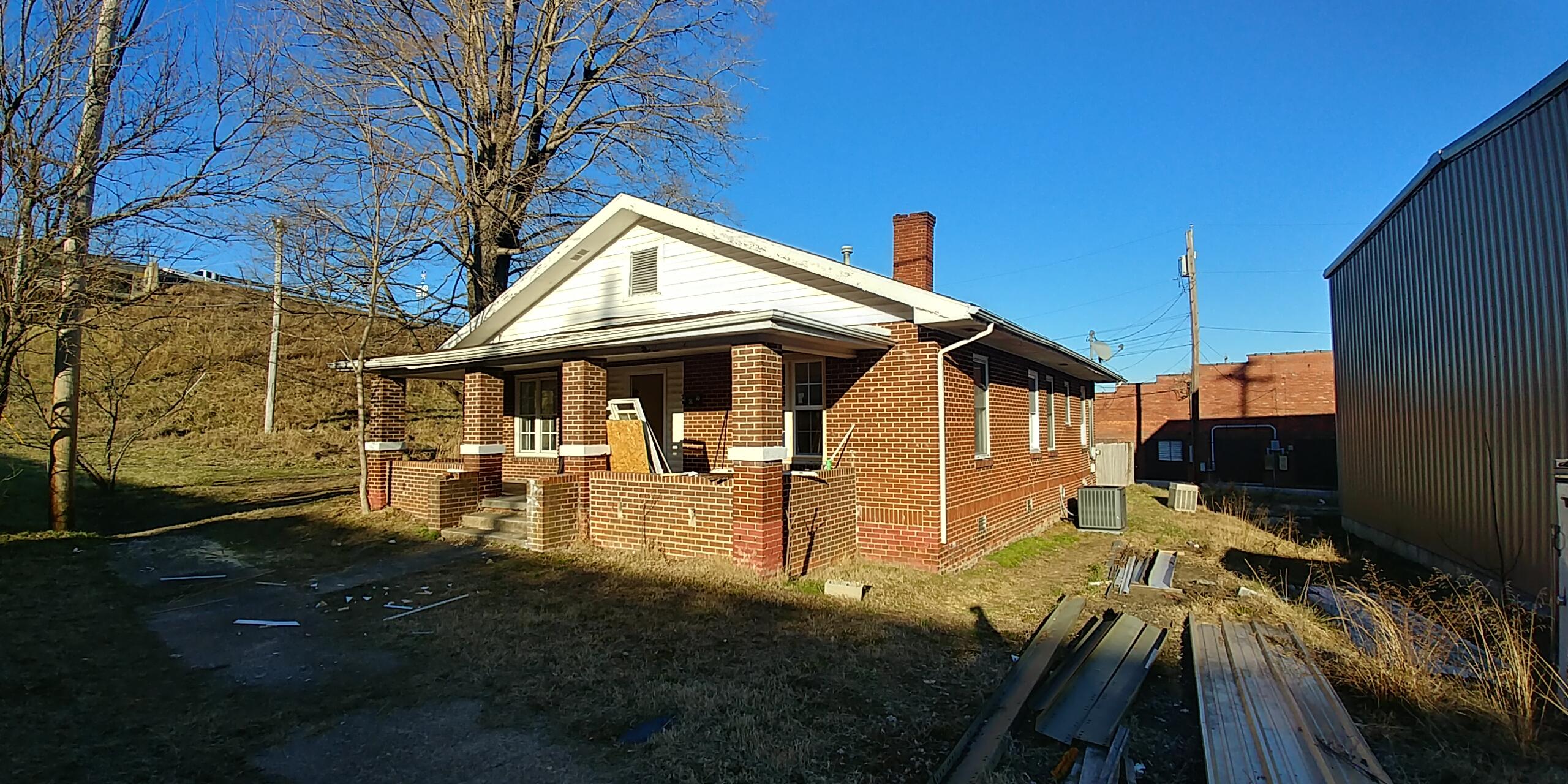 409 Florence Avenue Property Photo 1