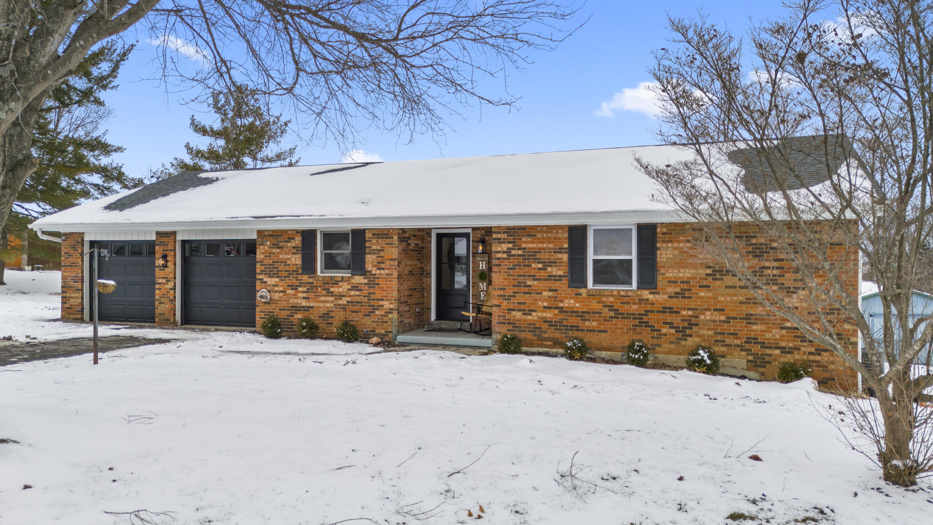417 Mountain View Drive Property Photo 1