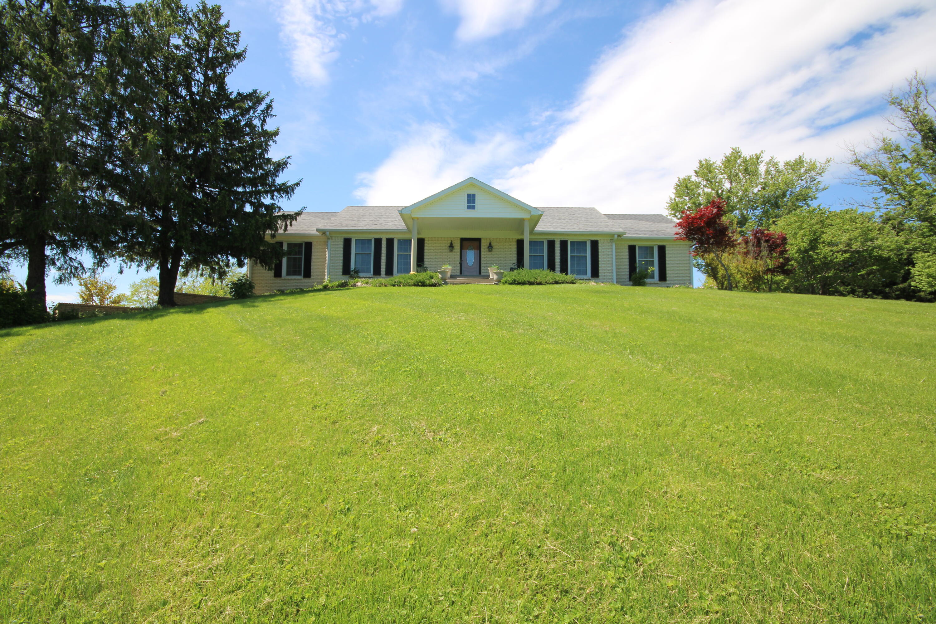1865 Gose Pike Property Photo 1