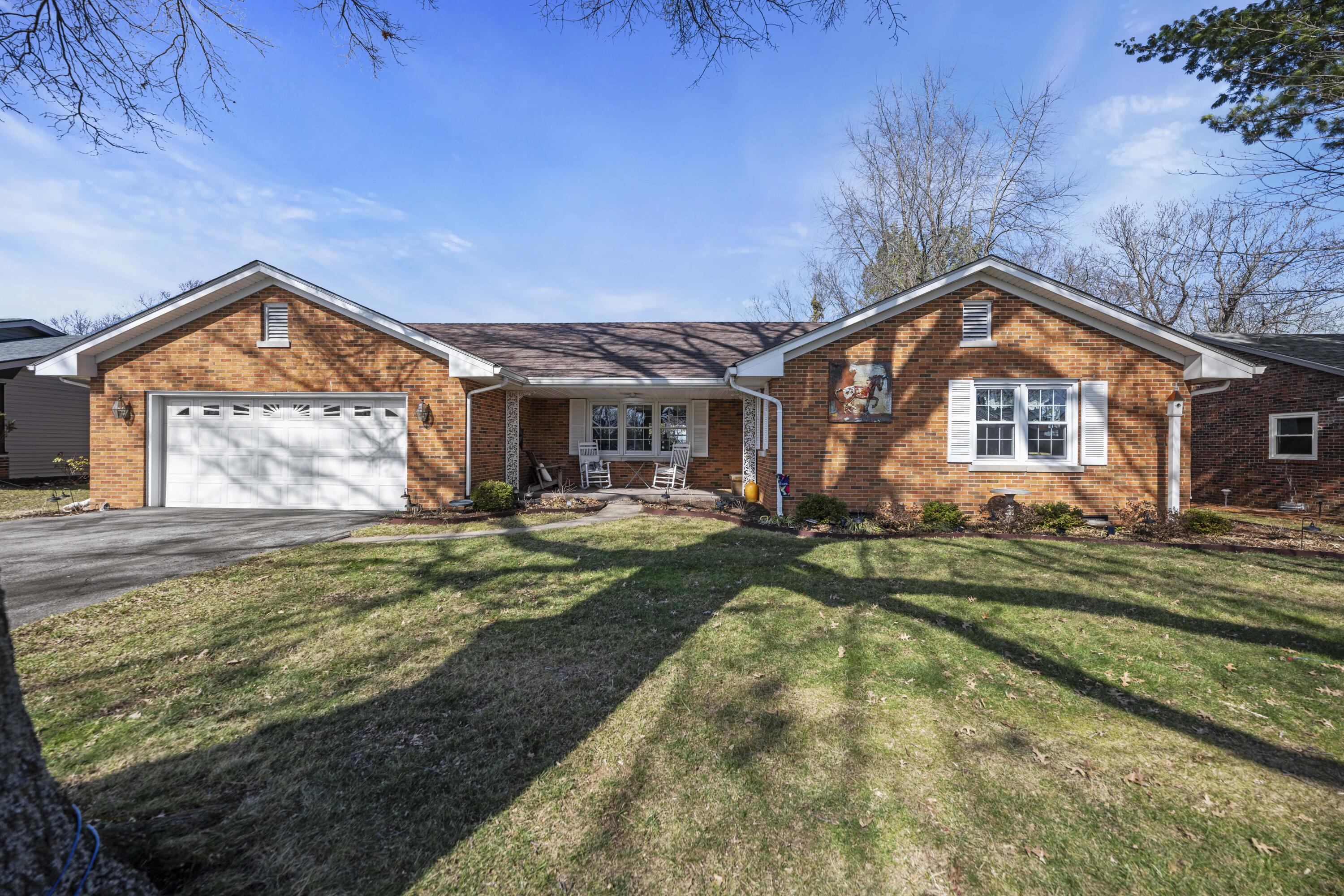 710 Hilltop Drive Property Photo 1