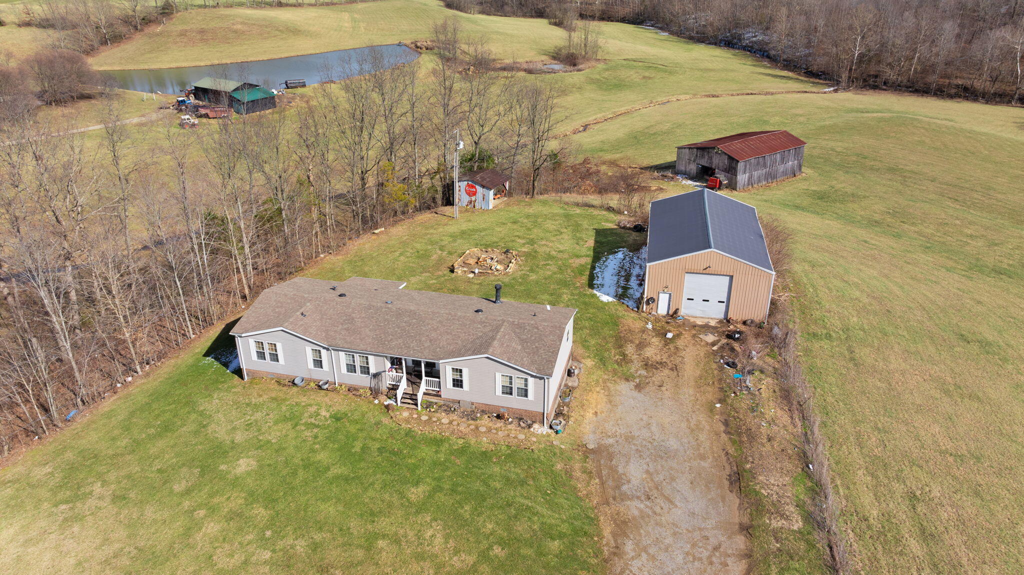 6428 Ky-906 Property Photo 1