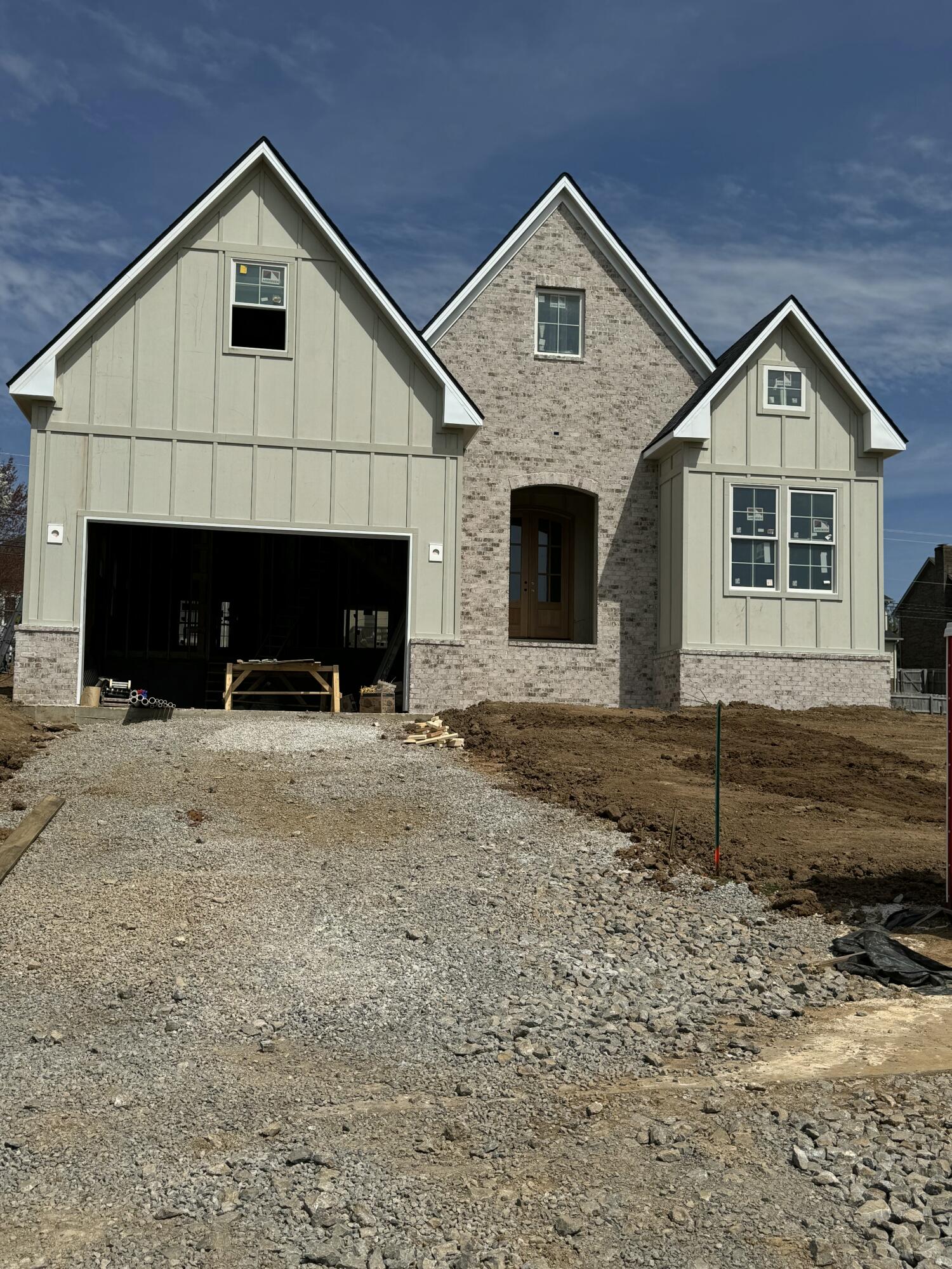 813 Bellerive Boulevard Property Photo 1