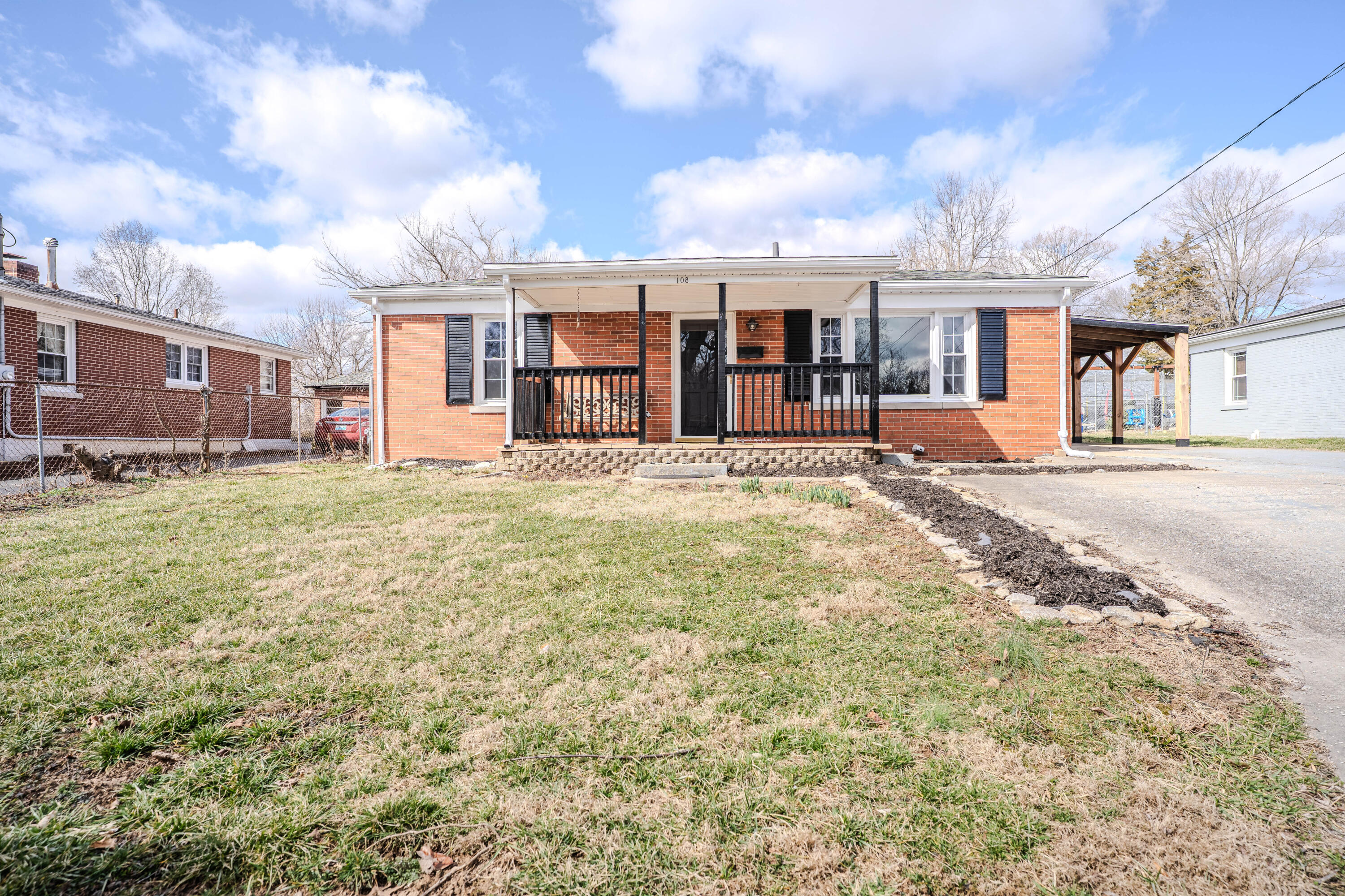 108 Rancho Court Property Photo 1