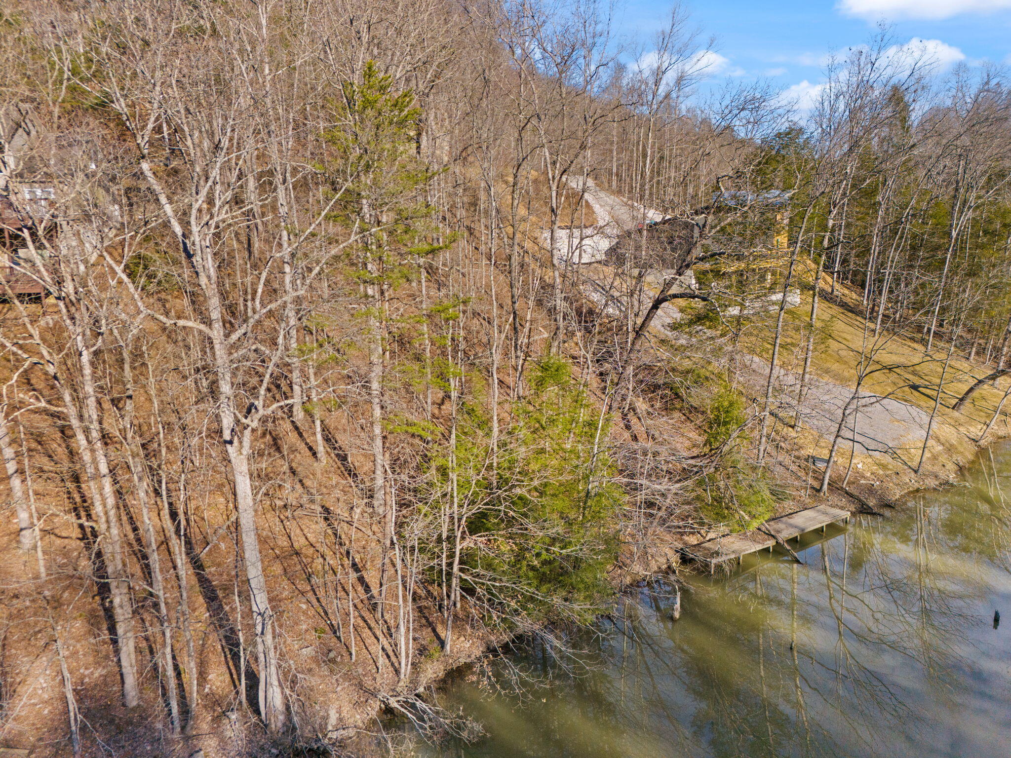 649 Cliffs Edge Road Property Photo 3
