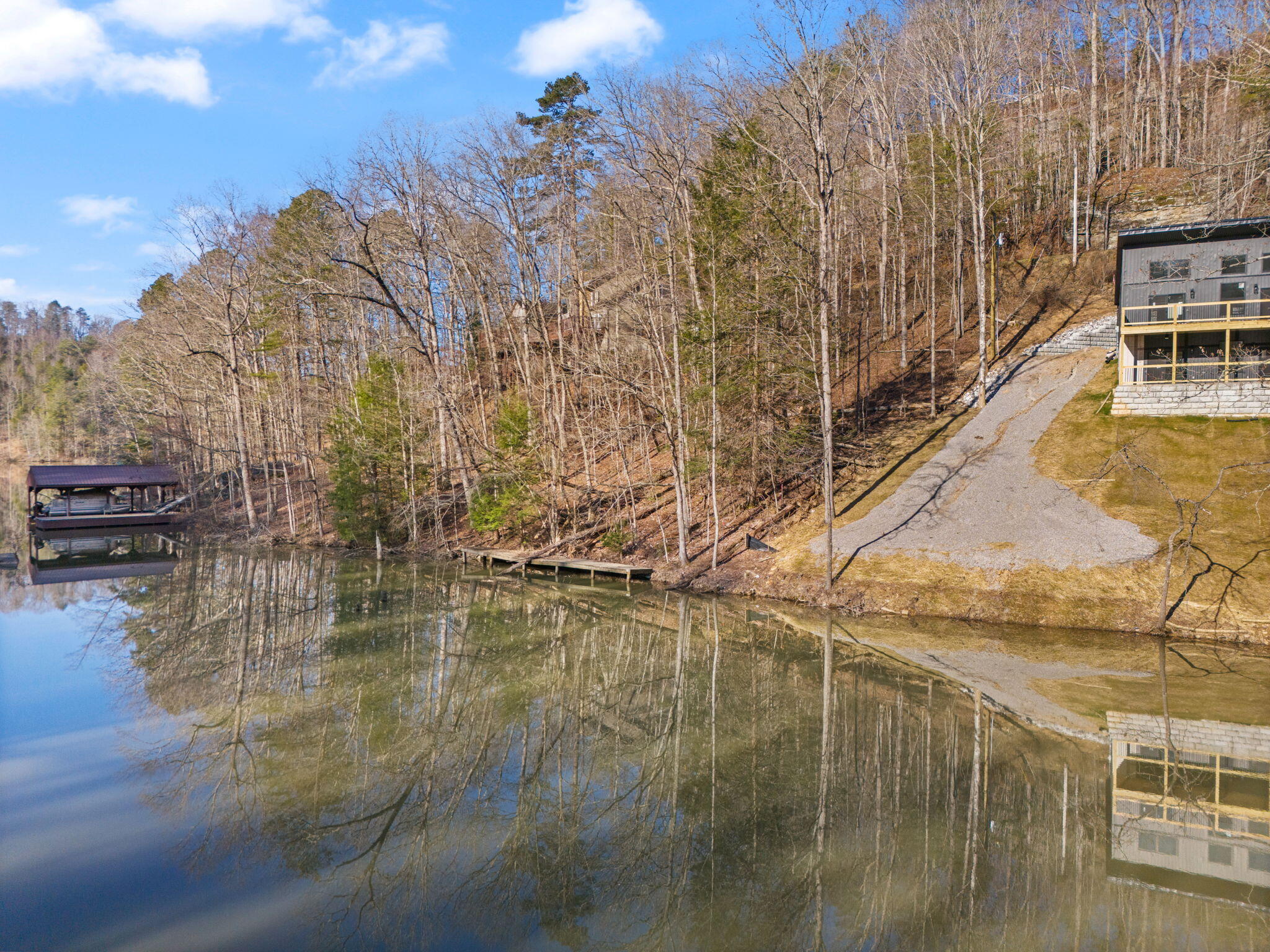 649 Cliffs Edge Road Property Photo 16