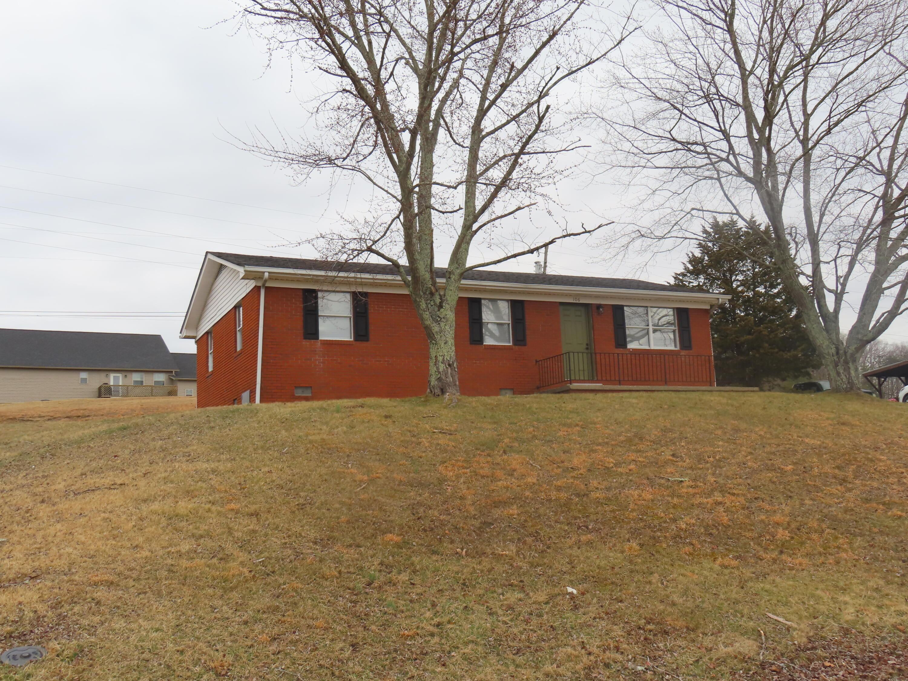 106 North Spring St Property Photo 1