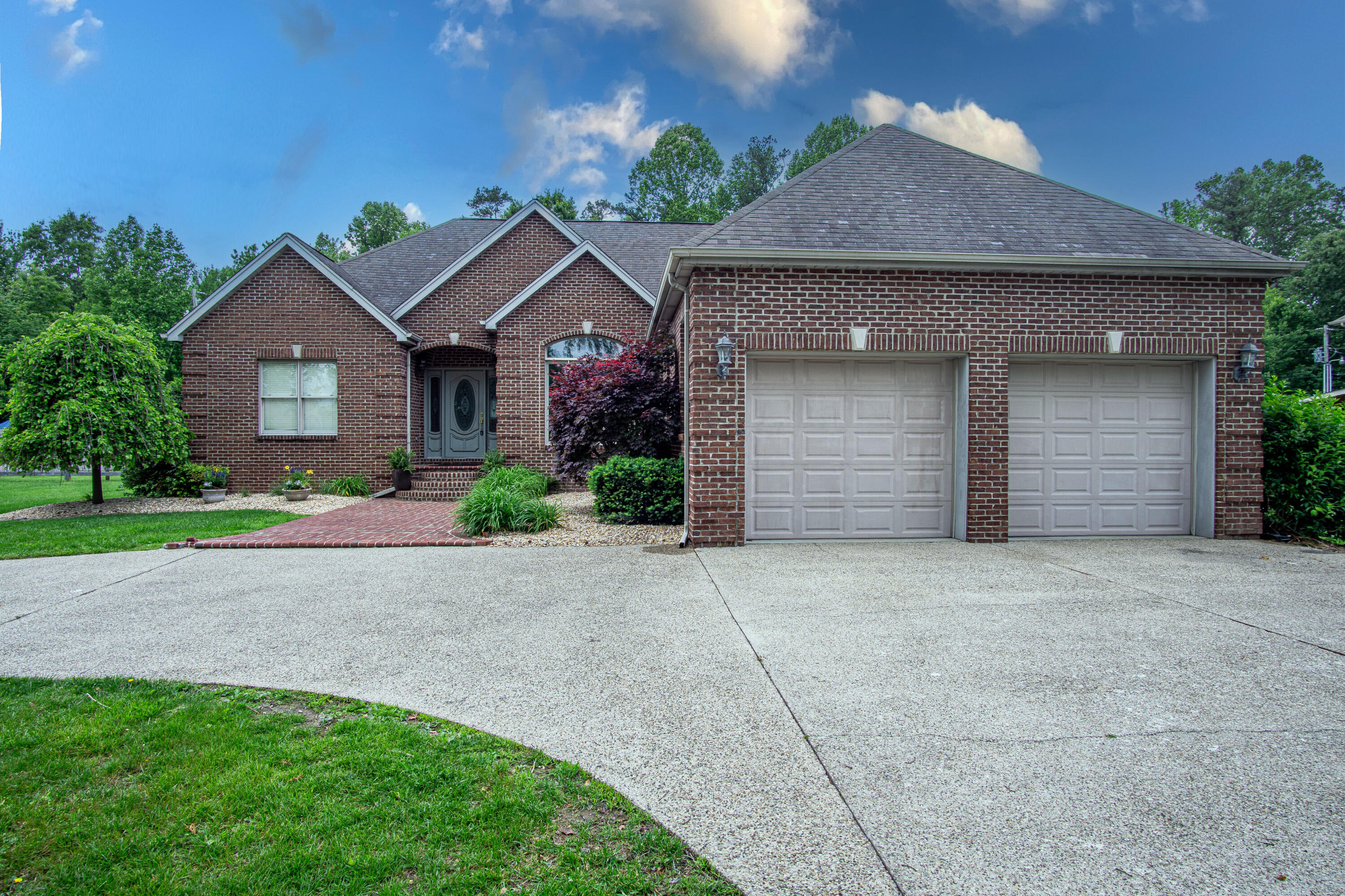 136 Ballard Drive Property Photo 1