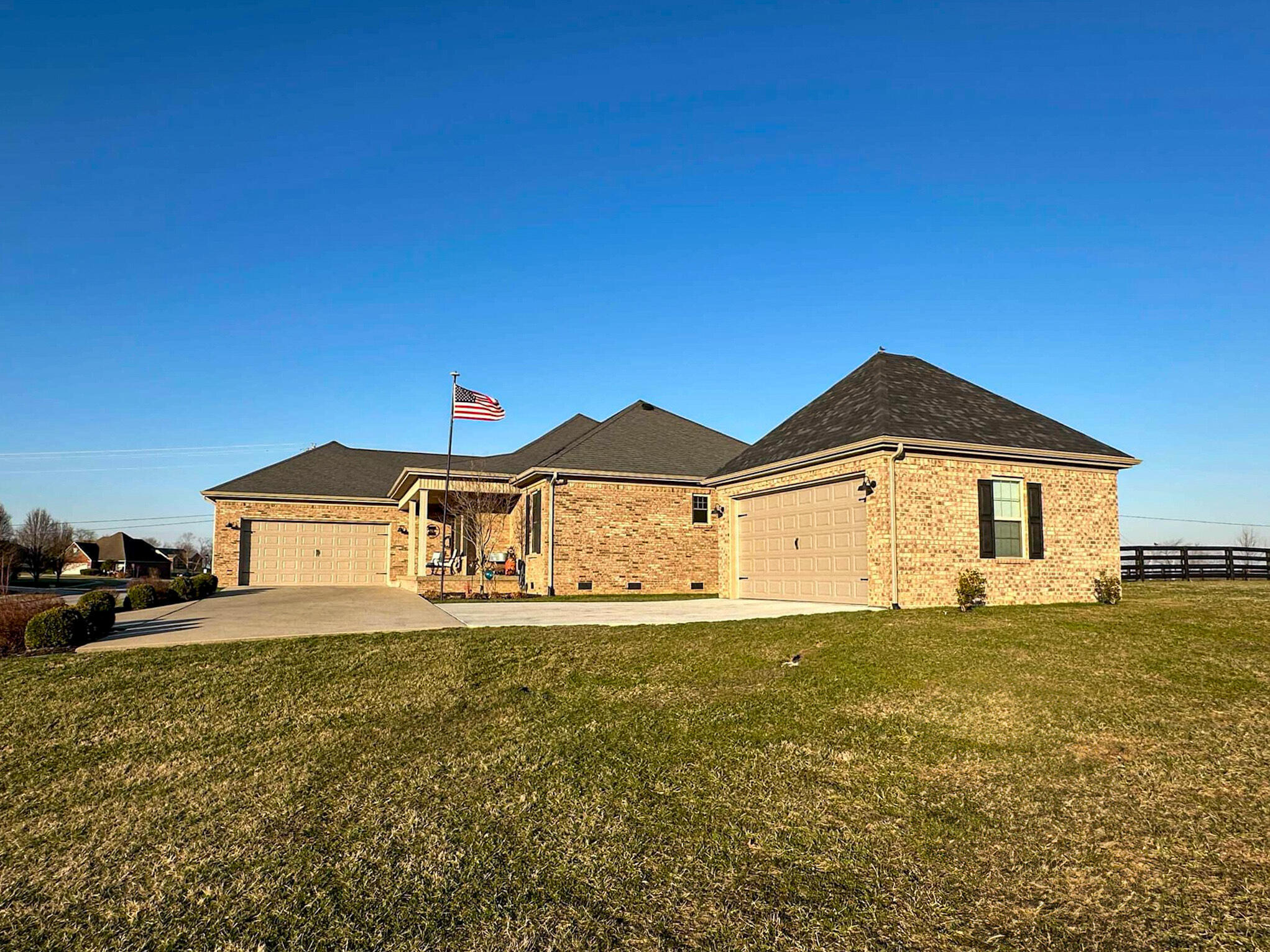 100 Hampton Hall Drive Property Photo 3