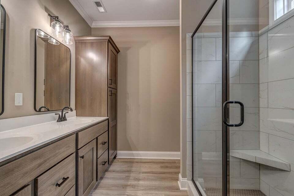 127 Westwoods Drive Property Photo 6