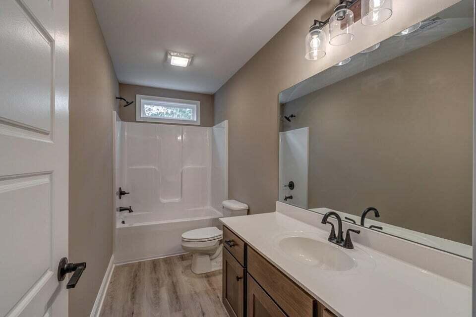 127 Westwoods Drive Property Photo 11