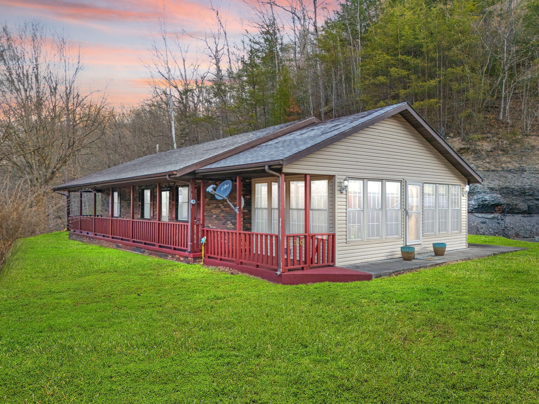 064 Breathitt County Real Estate Listings Main Image