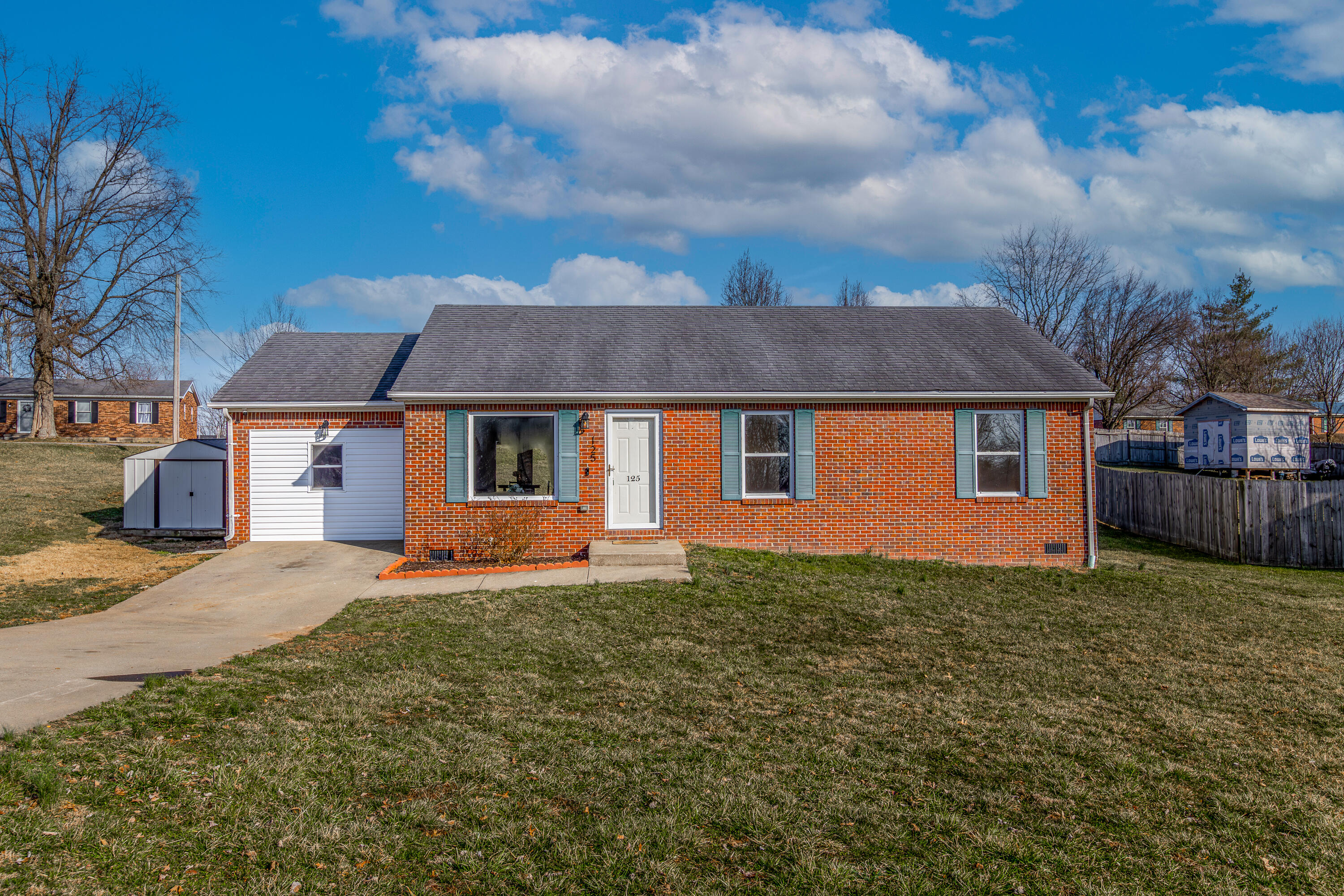 125 Springside Court Property Photo 1