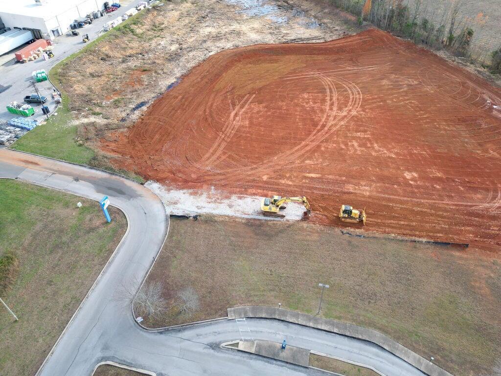 300 Washington Drive Property Photo 14