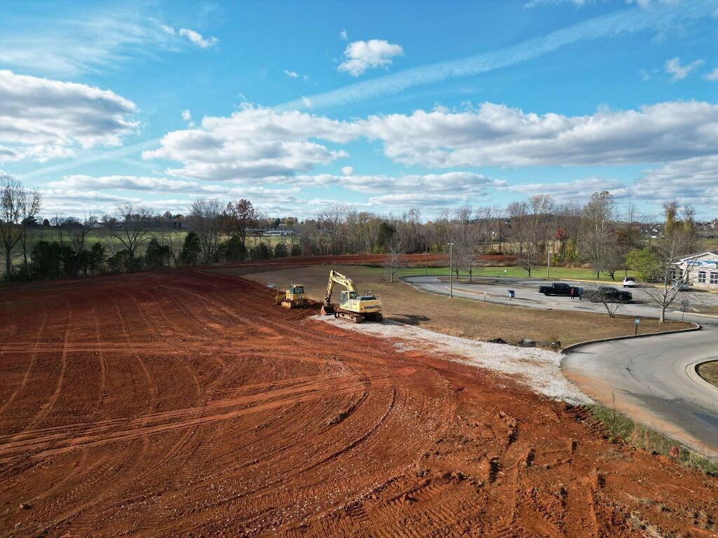 300 Washington Drive Property Photo 15