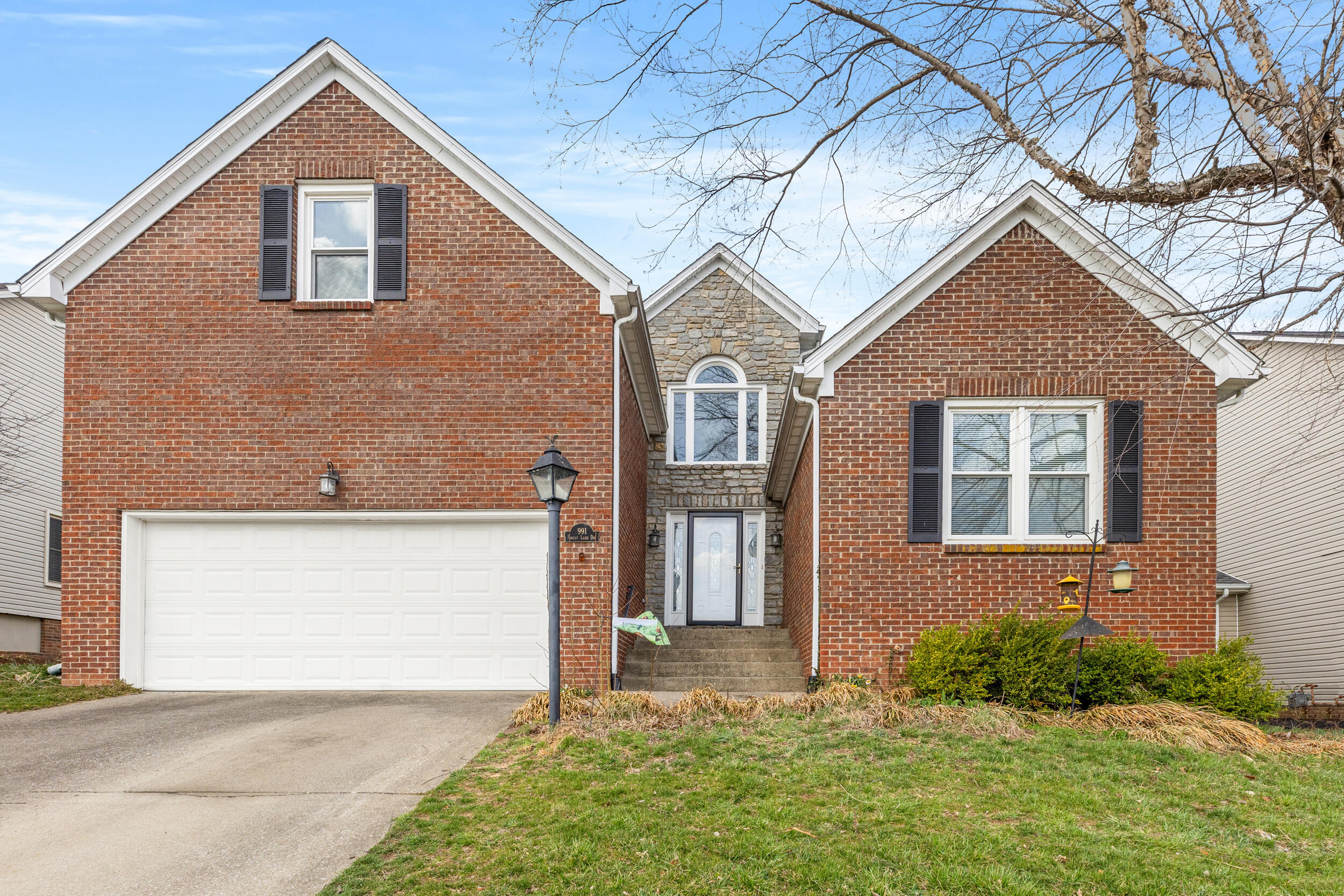 991 Forest Lake Drive Property Photo 1