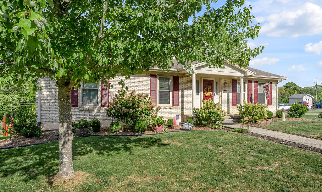 113 Holiday Road Property Photo 1