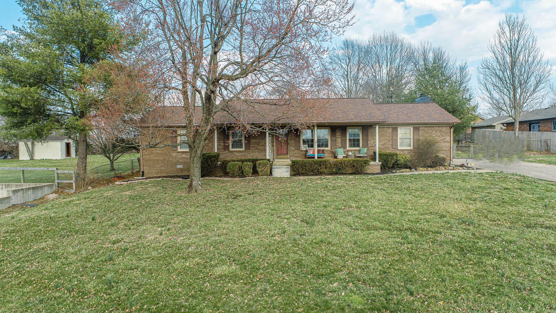 1033 Crestwood Heights Property Photo 1