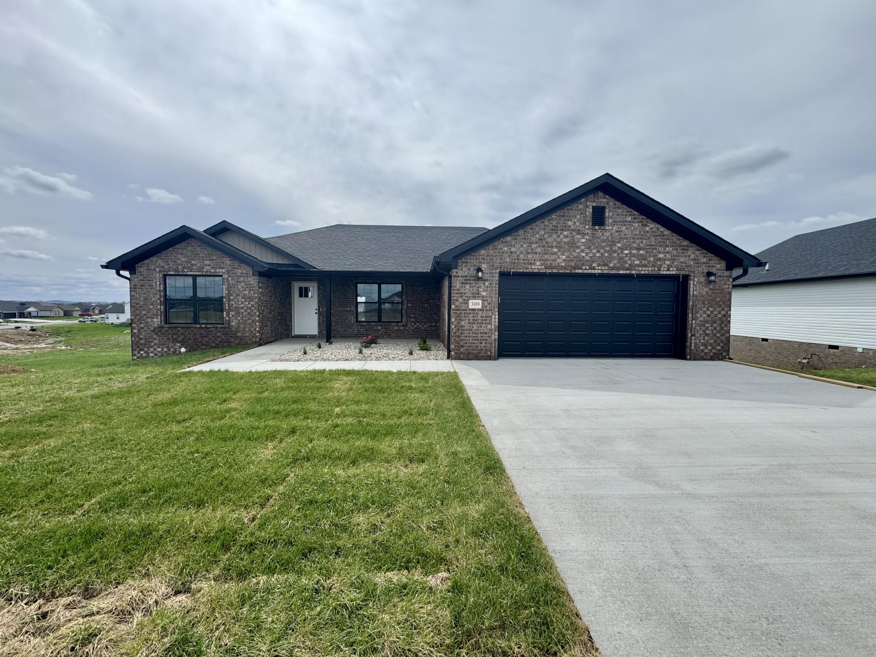 309 Whitley Lane Property Photo 1