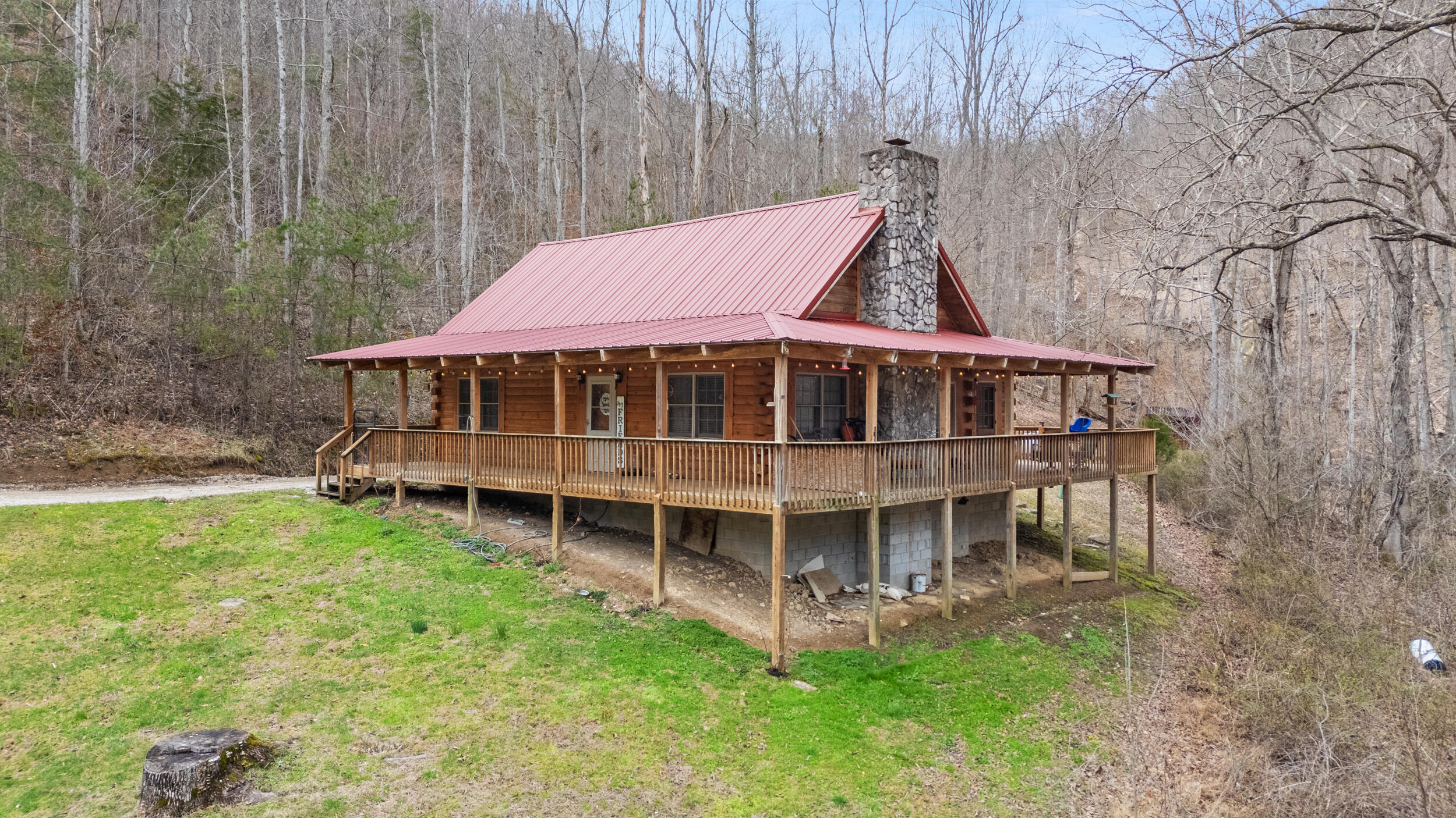 2901 Pitts Road Property Photo 1