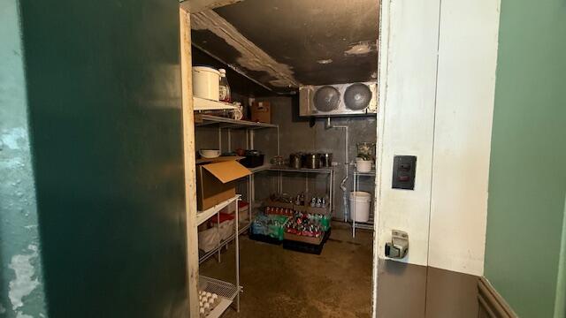 221 N Broadway Property Photo 5