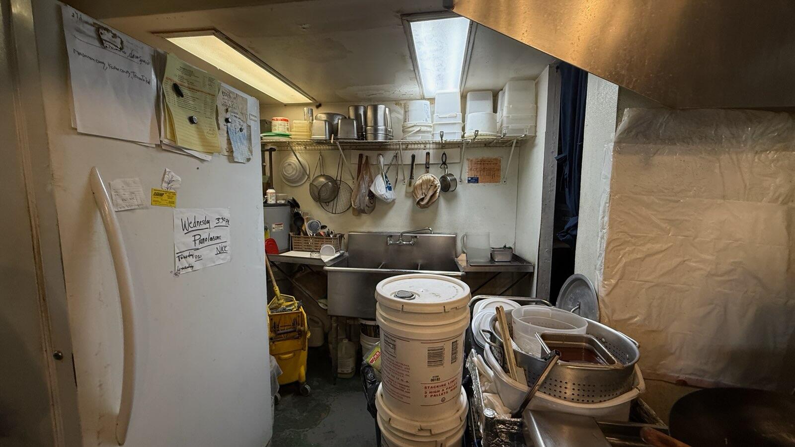 221 N Broadway Property Photo 11